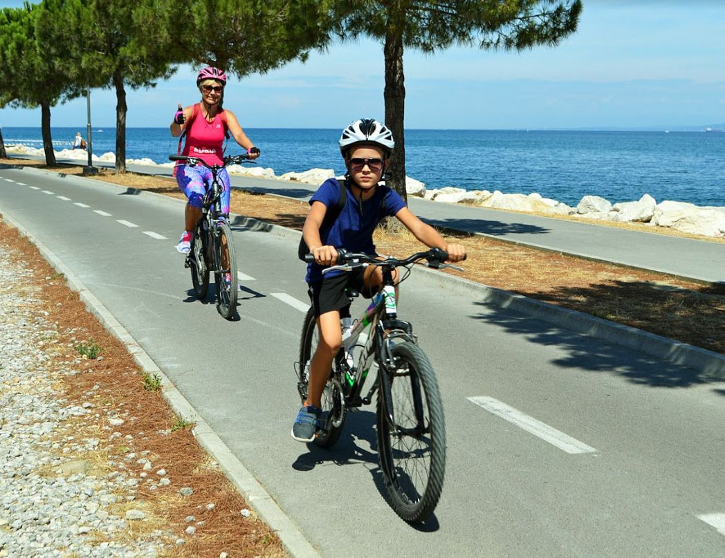 СЕМЕЙНЫЙ АКТИВНЫЙ ТУР (26/48)