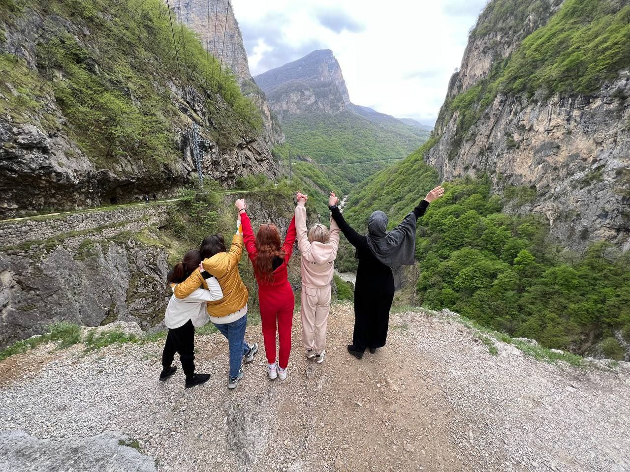 Лайт. - Ешь. Восхищайся. Люби. Путешествие по Кавказу. (14/40)