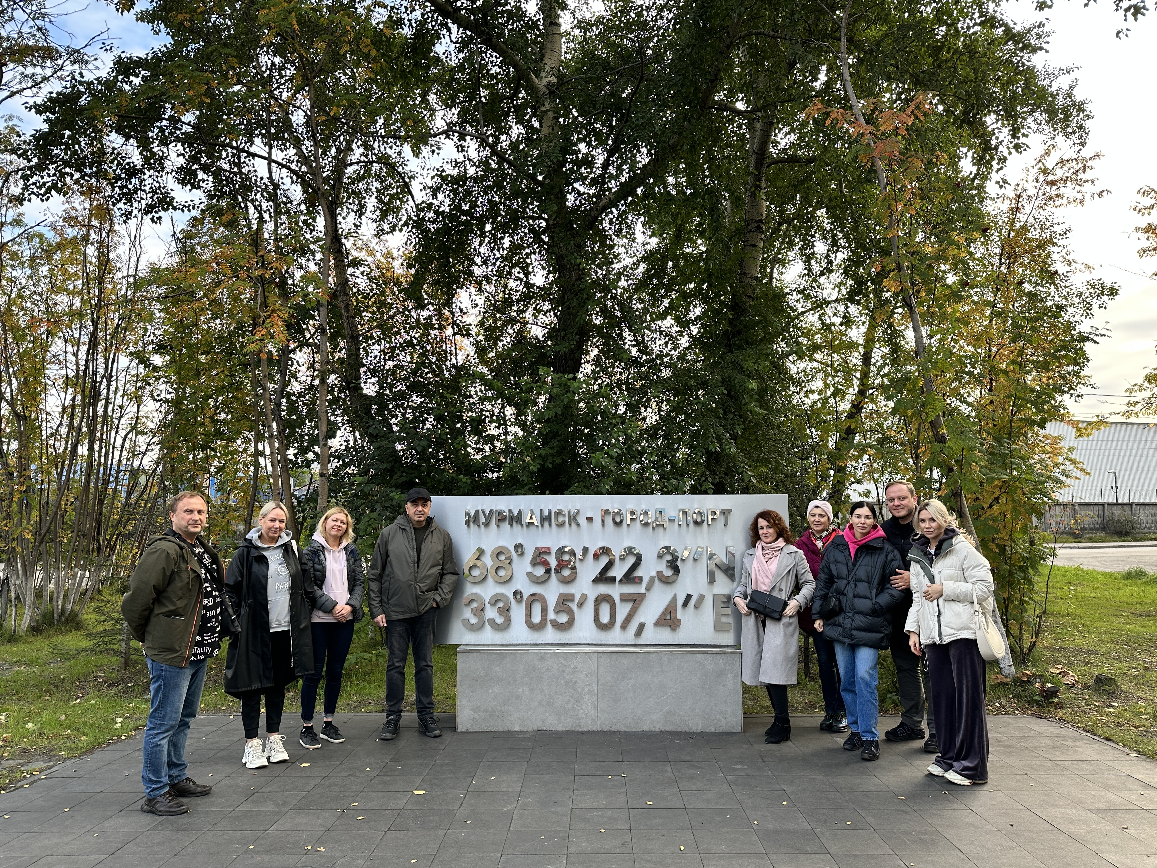 За Китами И Сиянием! Териберка, Сияние, Саамы и Ледокол (10/28)