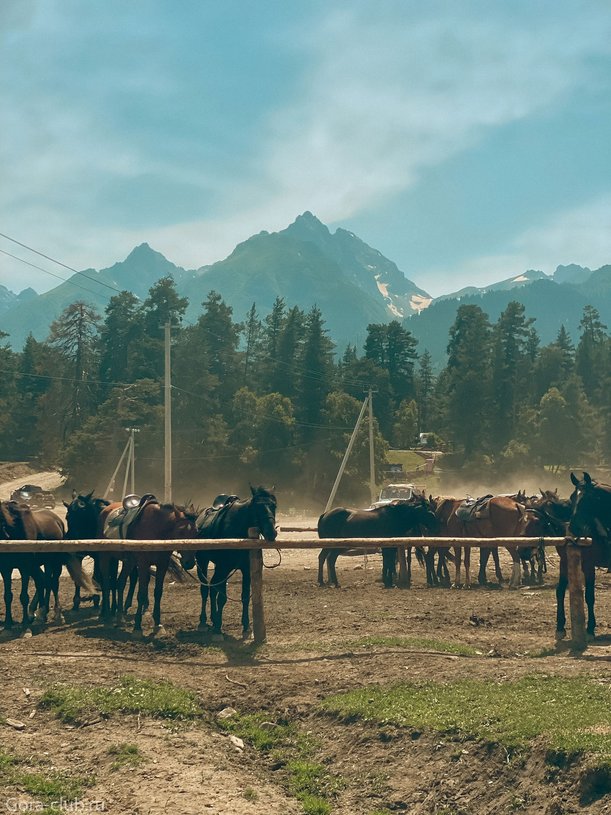 Кавказ. Архыз. Треккинг к красивейшим озерам с проживанием в отеле (10/21)