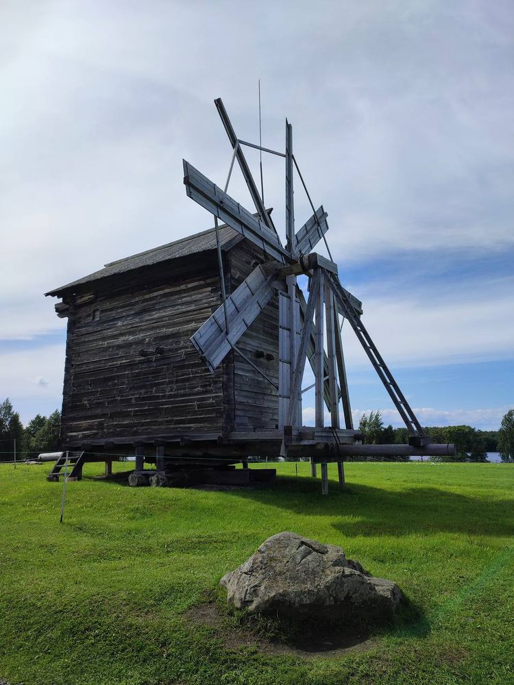 До Кижей и вокруг Ладоги (28/43)