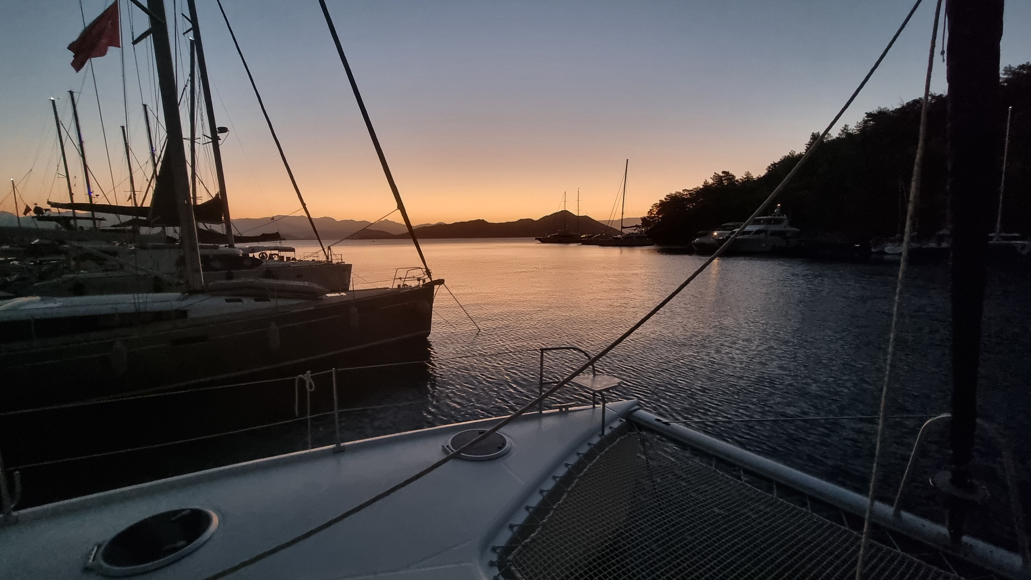 Роскошь и комфорт:  Яхтинг-Турецкая Ривьера на фешенебельном катамаране. Всё включено (24/35)