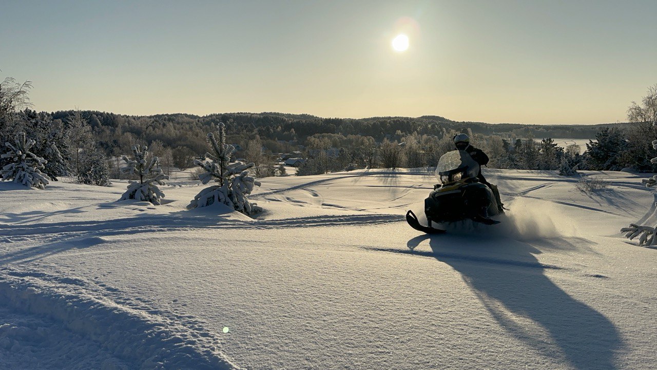 Снегоходное сафари- катание на снегоходах (2 часа)