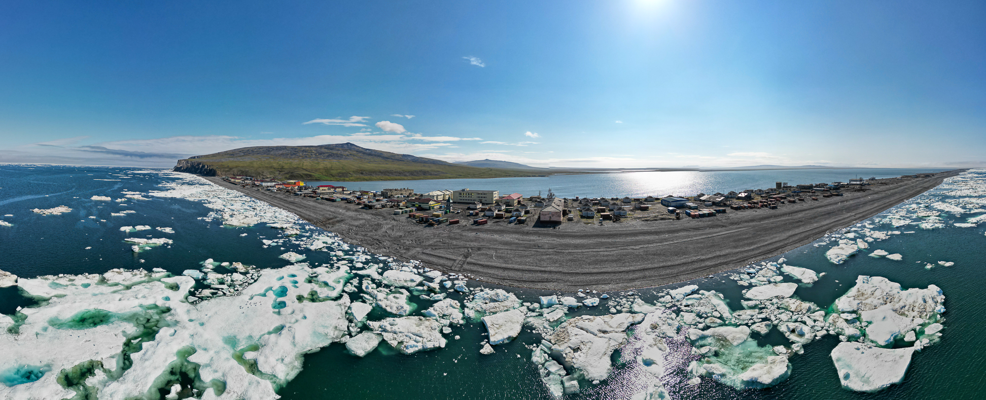 На Край Света (Мыс Дежнева, китобои и оленеводы Чукотки) (12/56)