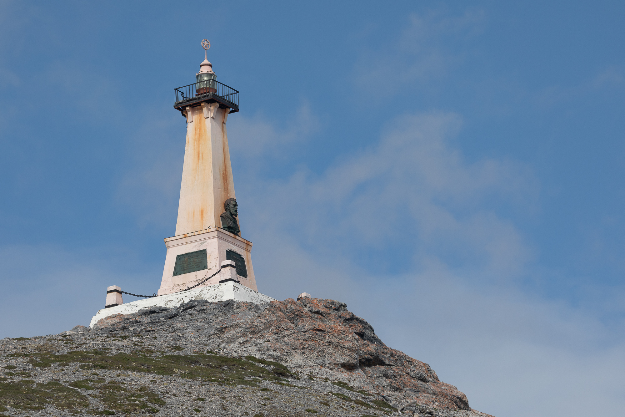 На Край Света (Мыс Дежнева, китобои и оленеводы Чукотки) (14/56)