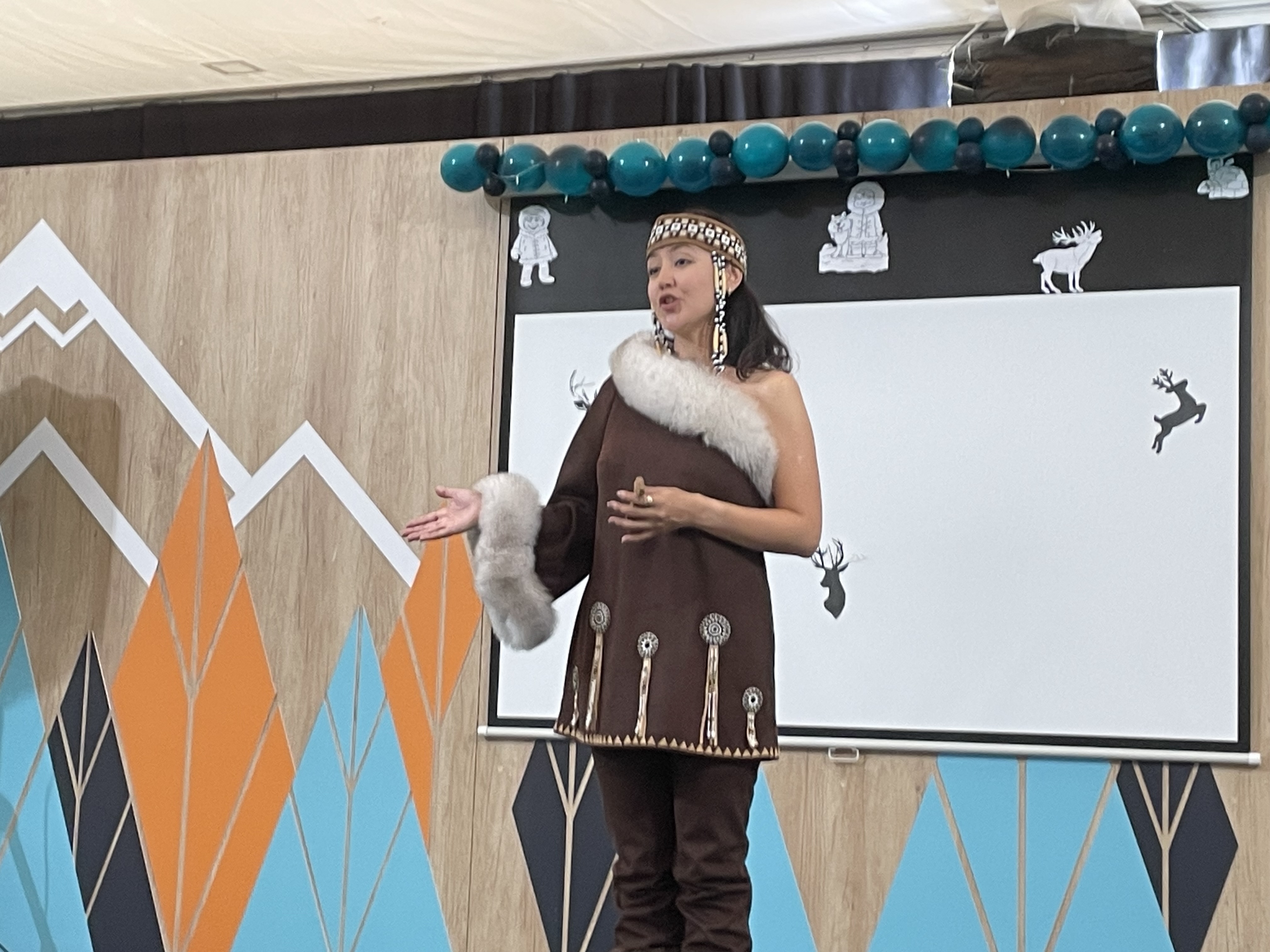 На Край Света (Мыс Дежнева, китобои и оленеводы Чукотки) (23/56)