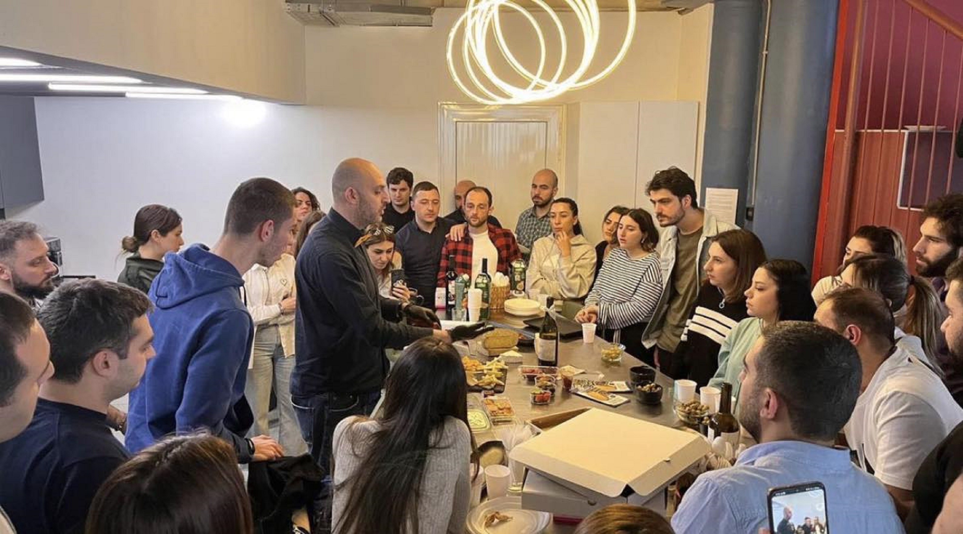 Конд: история, архитектура, дом-мастерская и сырная гастро-дегустация в мини-группе (6/12)