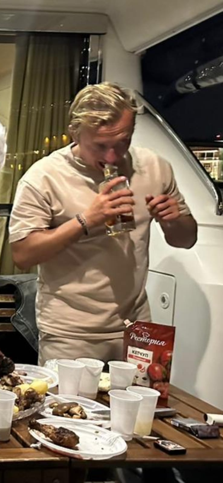 Индивидуальная прогулка на роскошной  яхте. Аренда однопалубной яхты (42/66)