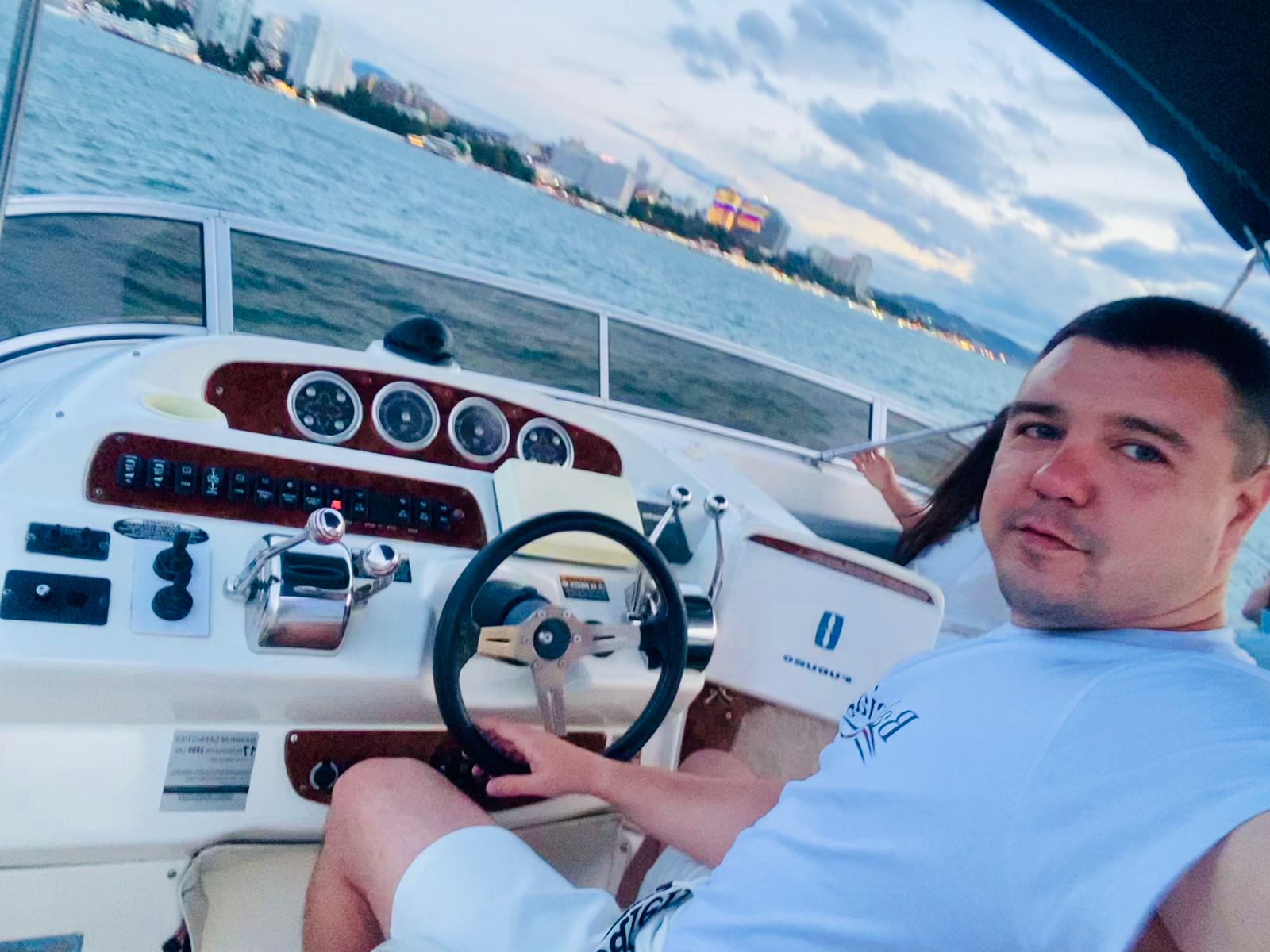 Индивидуальная прогулка на роскошной  яхте. Аренда однопалубной яхты (51/66)