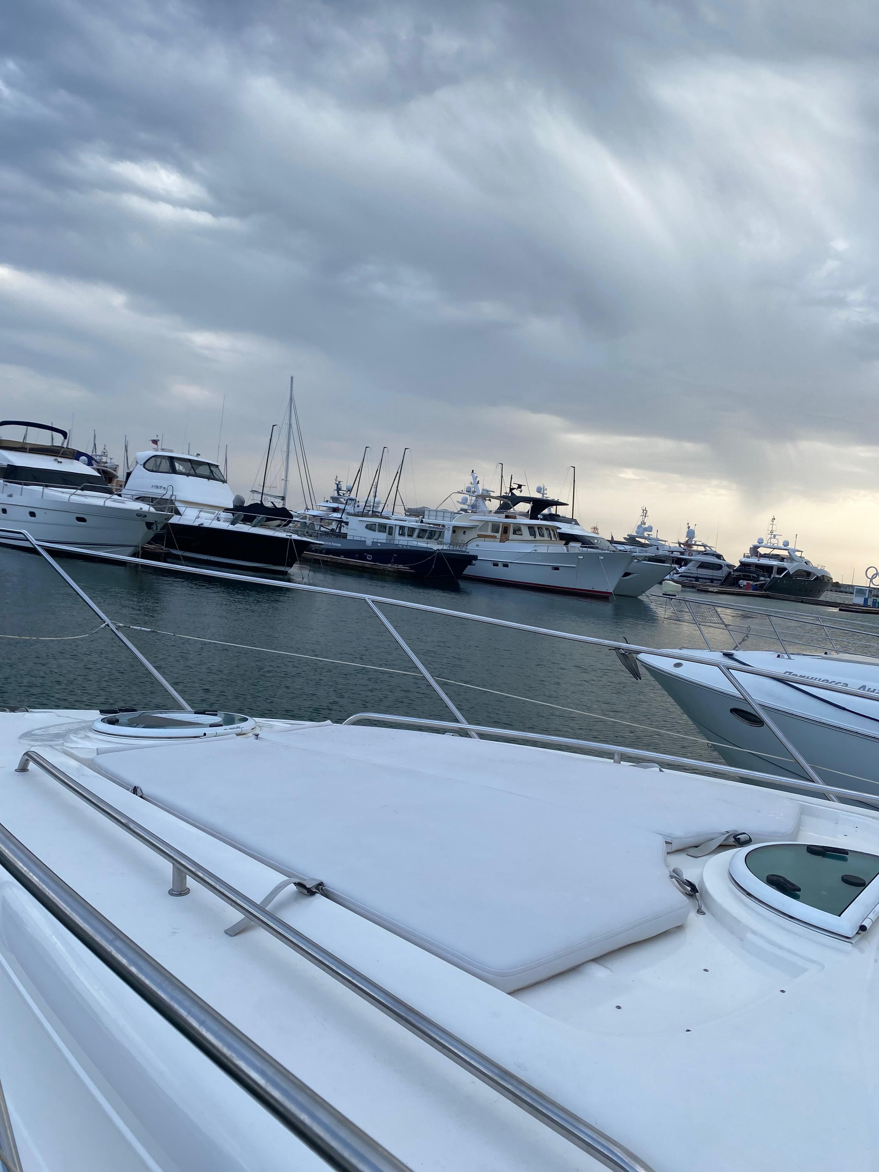 Индивидуальная прогулка на роскошной  яхте. Аренда однопалубной яхты (60/66)