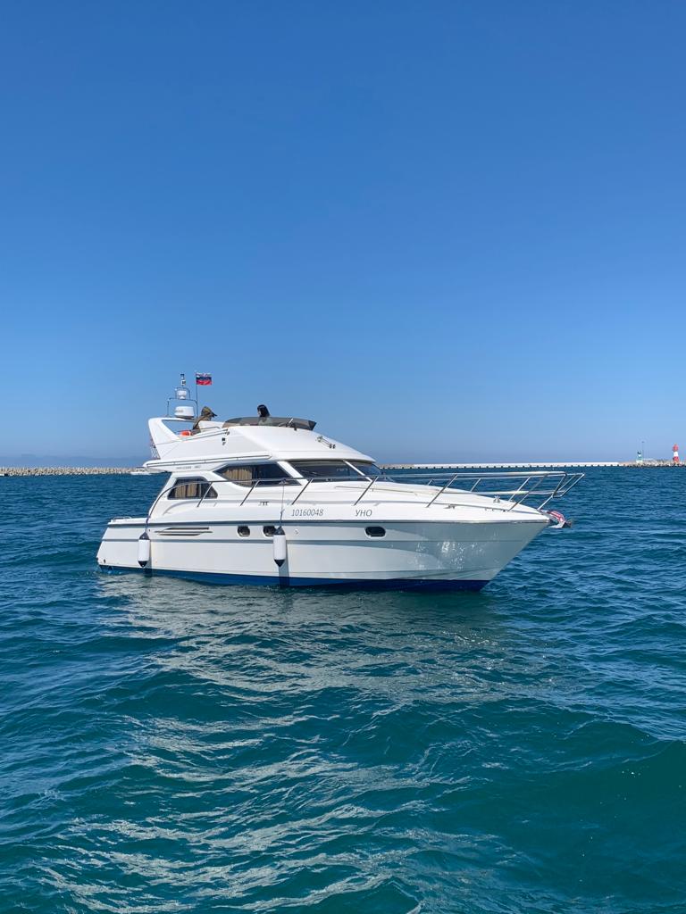 Погрузитесь в роскошь с арендой двухпалубной яхты в Сочи (2/97)