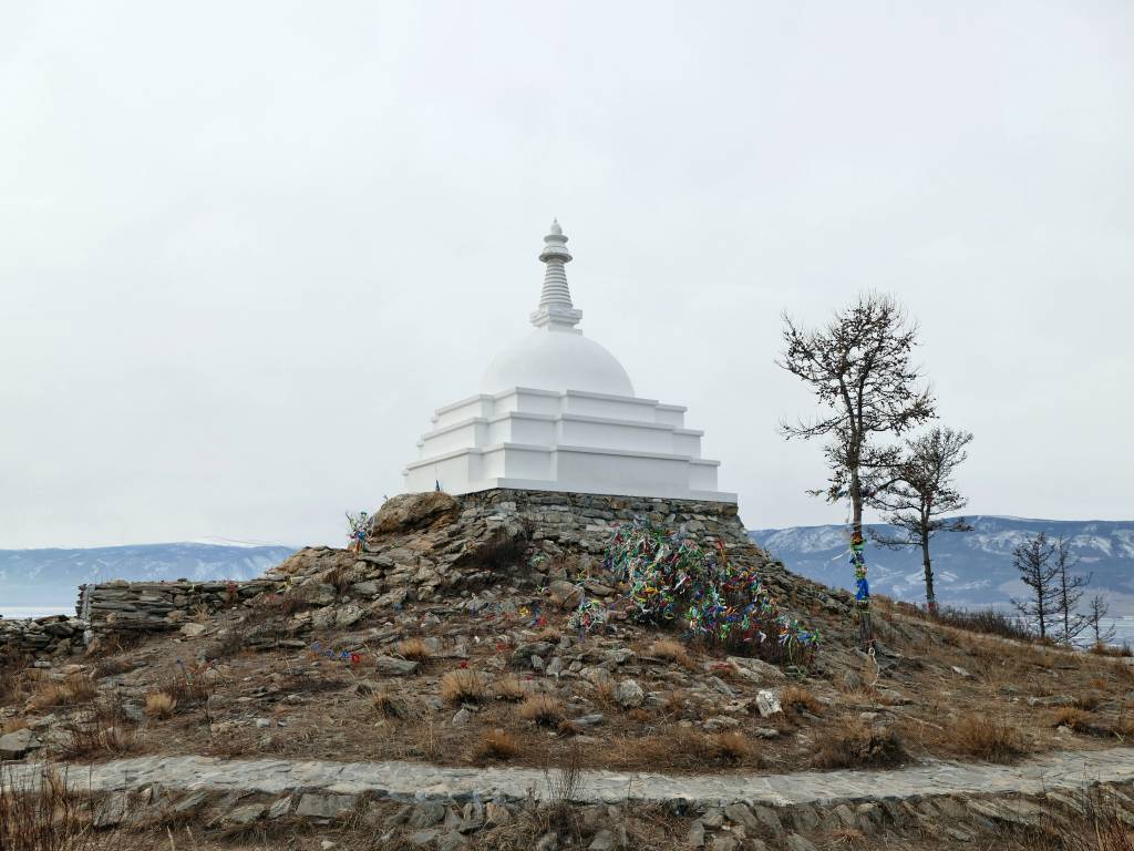 Зимний Байкал на джипах