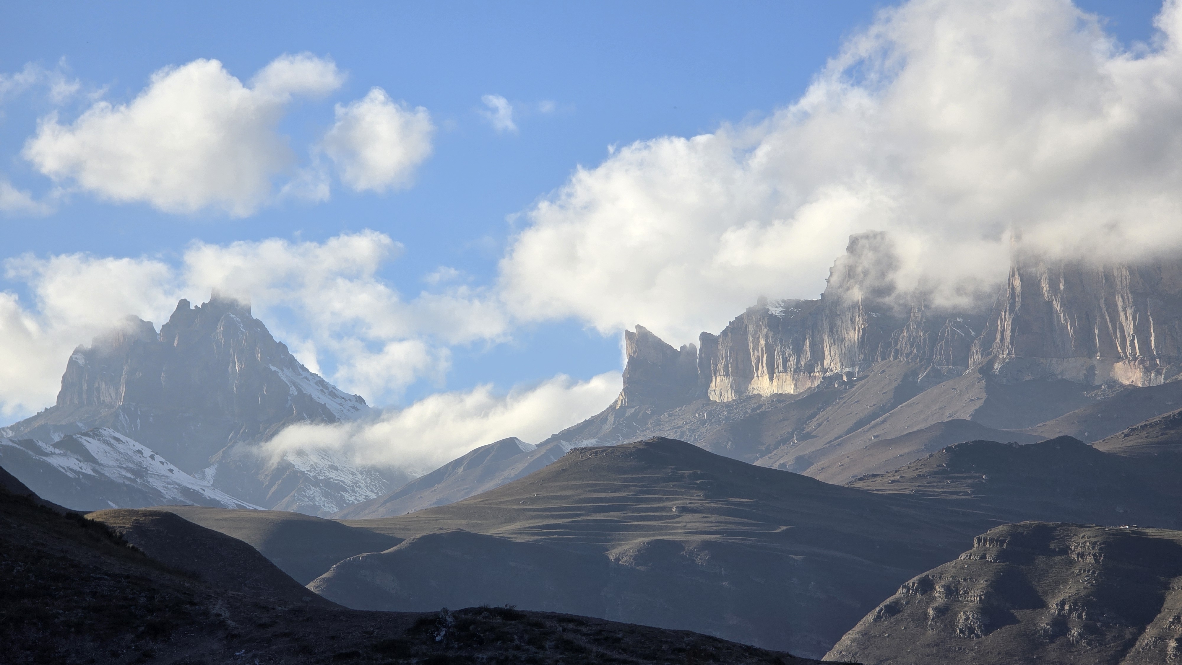 Вдоль хребта (41/74)