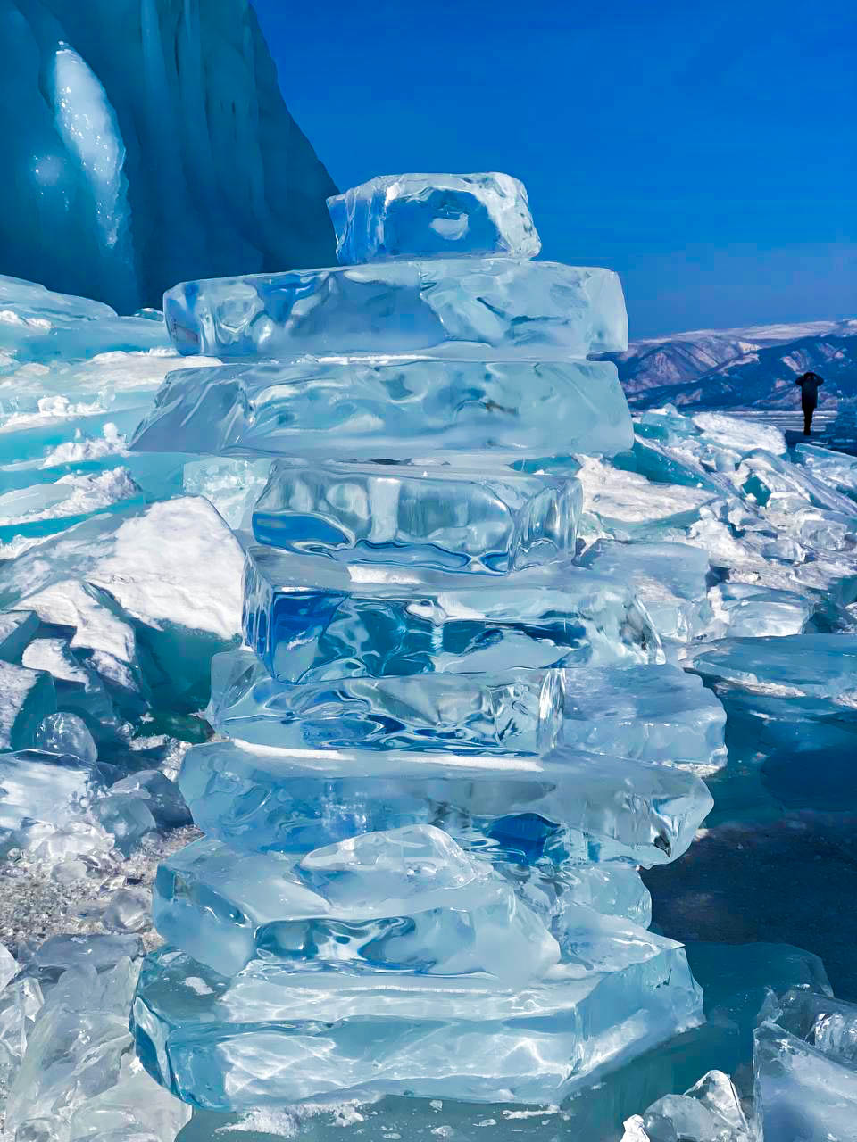 Льды Байкала и величие Саян (8/21)
