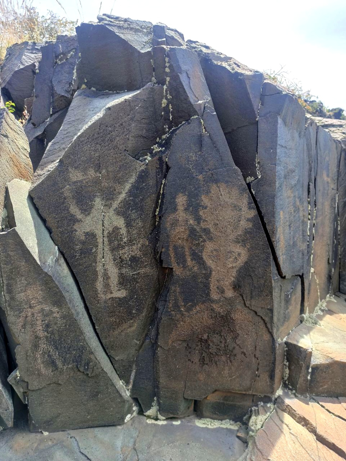 Петроглифы Тамбалы Тас Юнеско - в индивидуальном формате (9/12)