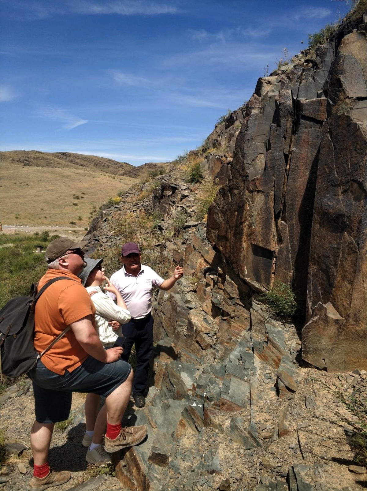 Петроглифы Тамбалы Тас Юнеско - в индивидуальном формате (4/12)