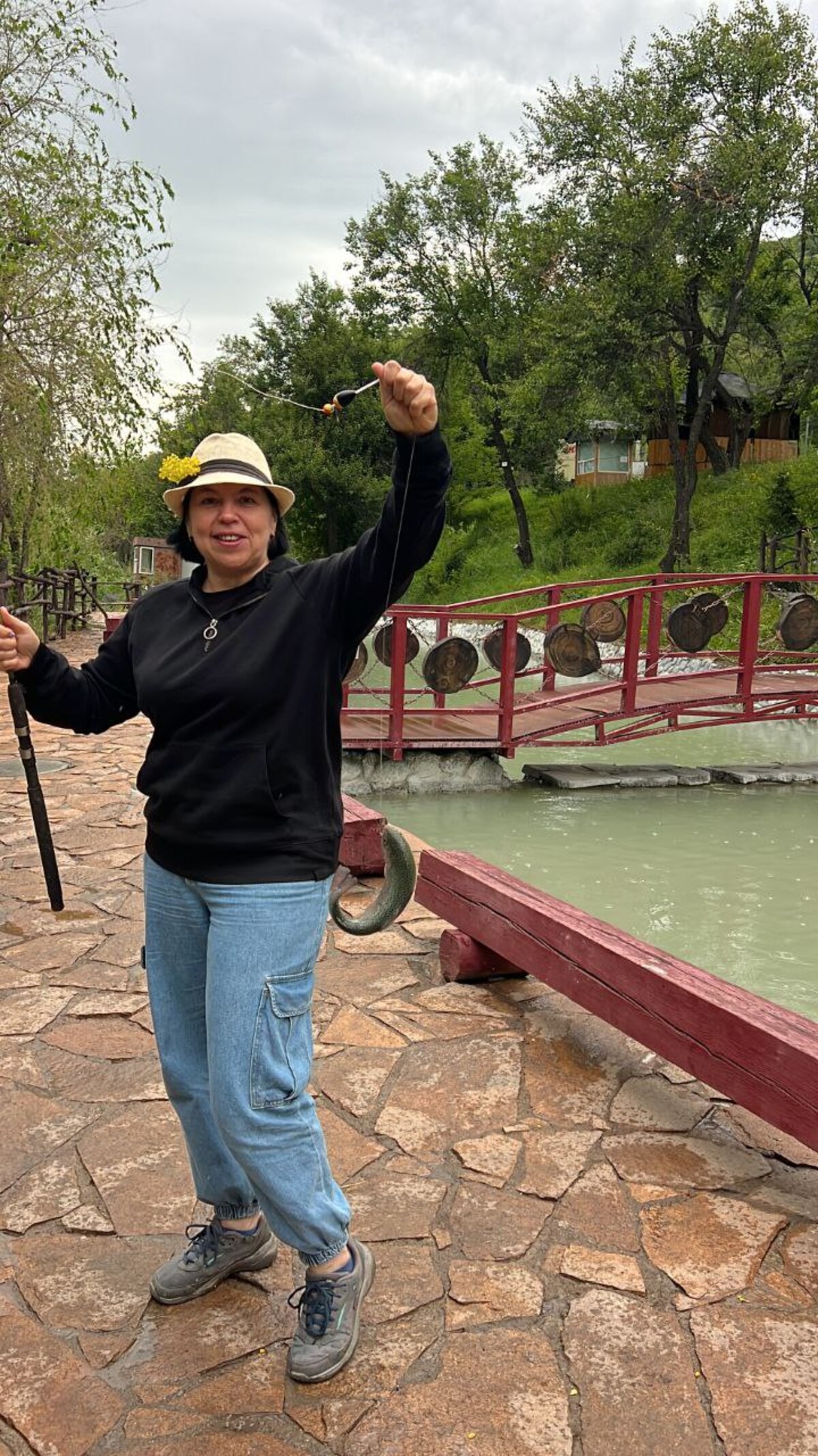 Озеро Иссык и водопад Медвежий тур из Алматы в Тургень (3/17)