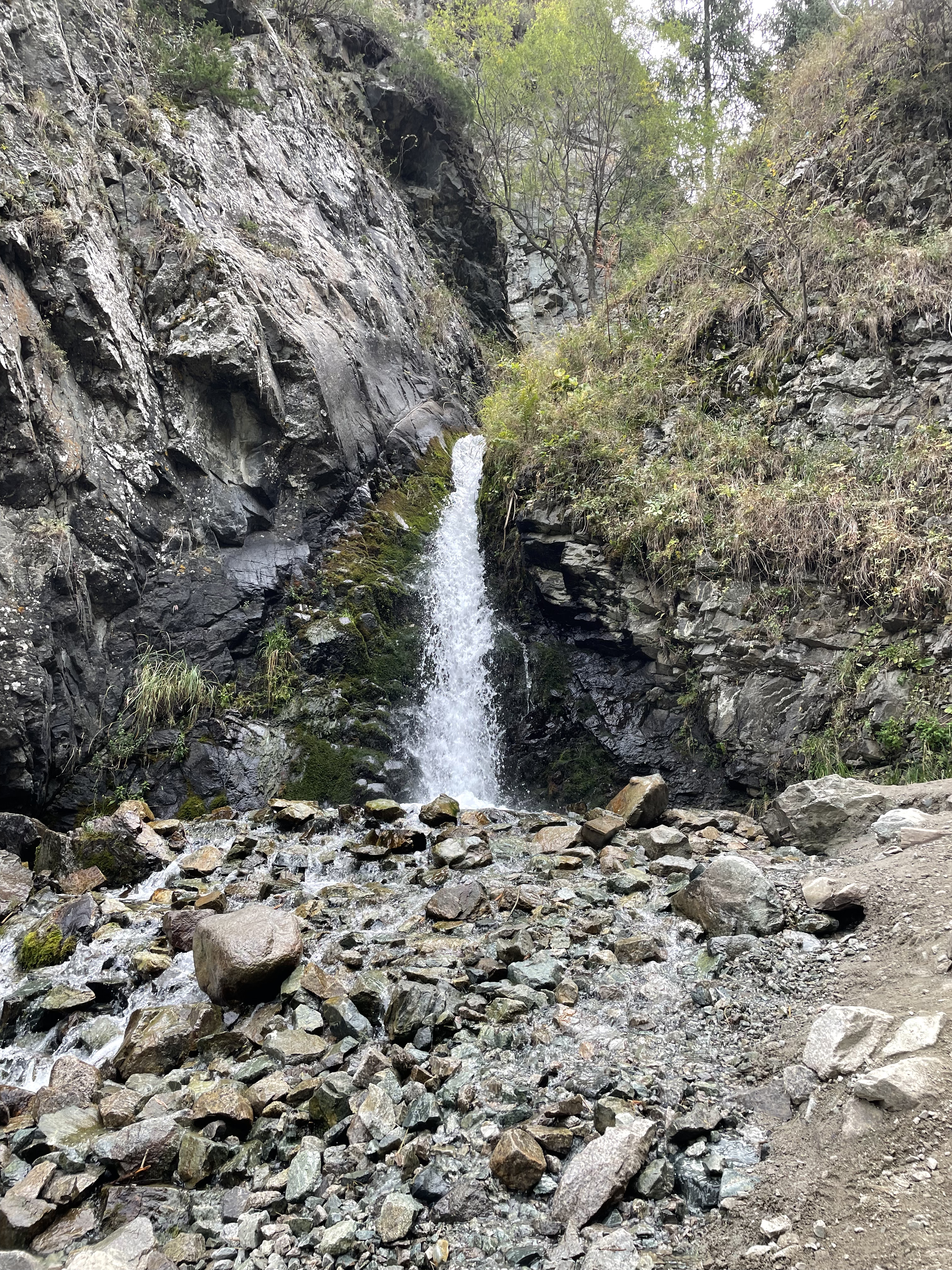 Горячие источники Алмарасан и водопад Аюсай (11/15)