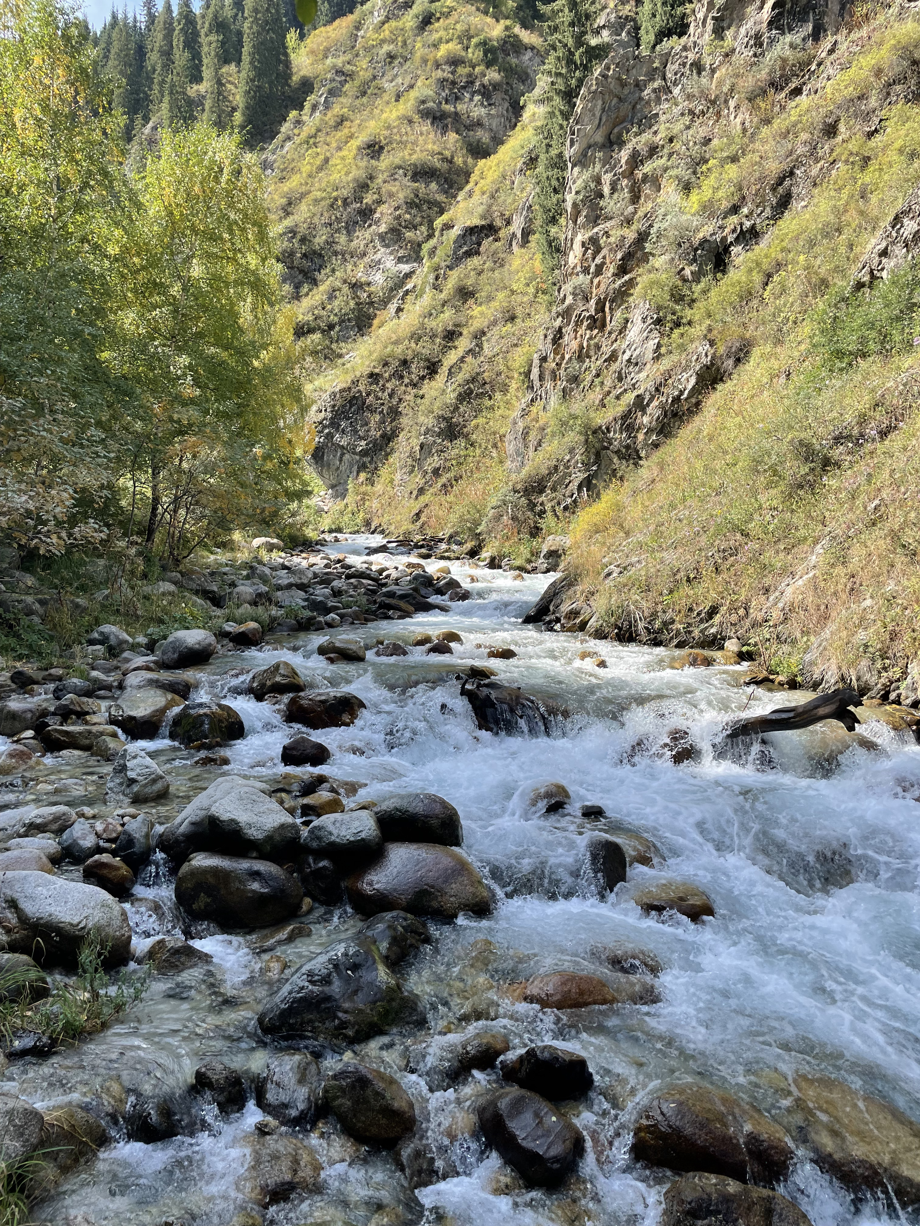 Горячие источники Алмарасан и водопад Аюсай (4/15)