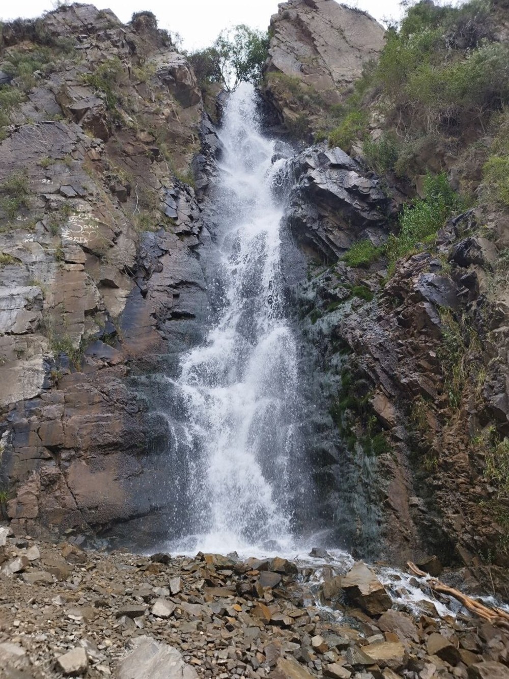Озеро Иссык и водопад Медвежий тур из Алматы в Тургень (2/17)