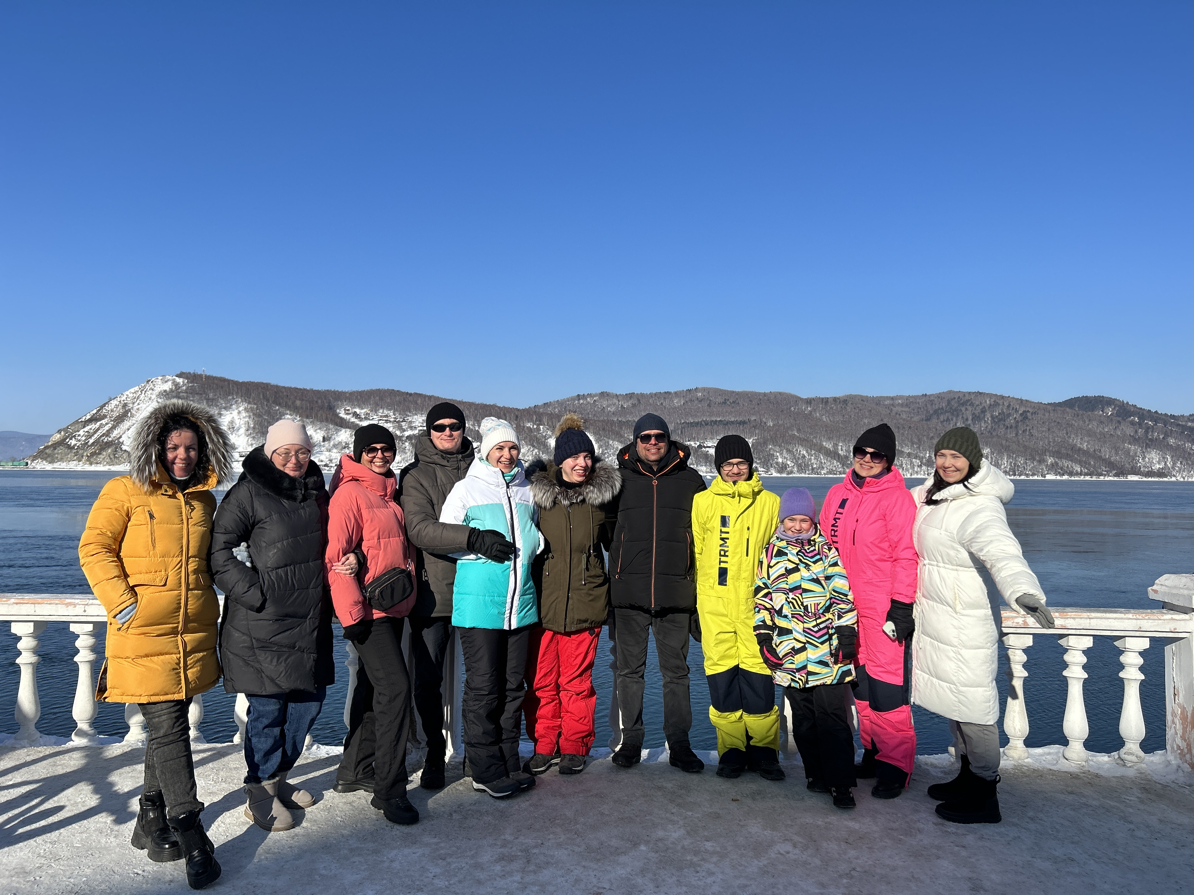 В ледяном царстве Листвянки и праздника