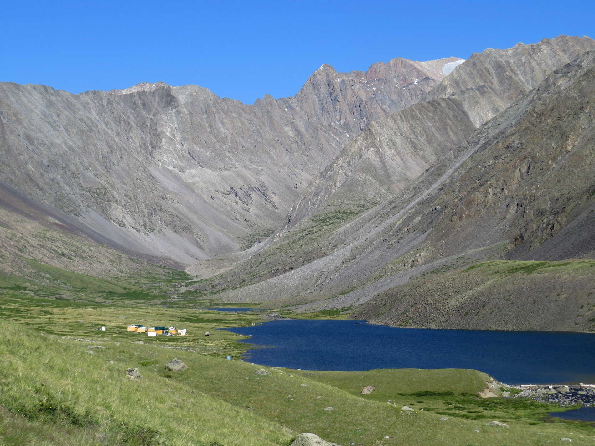 На земле снежного барса. Дикий Алтай (6/39)