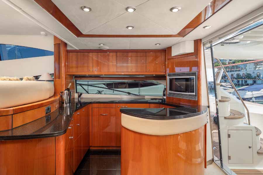 Морская Vip прогулка с арендой роскошной, моторной, двухпалубной Vip яхты (31/48)