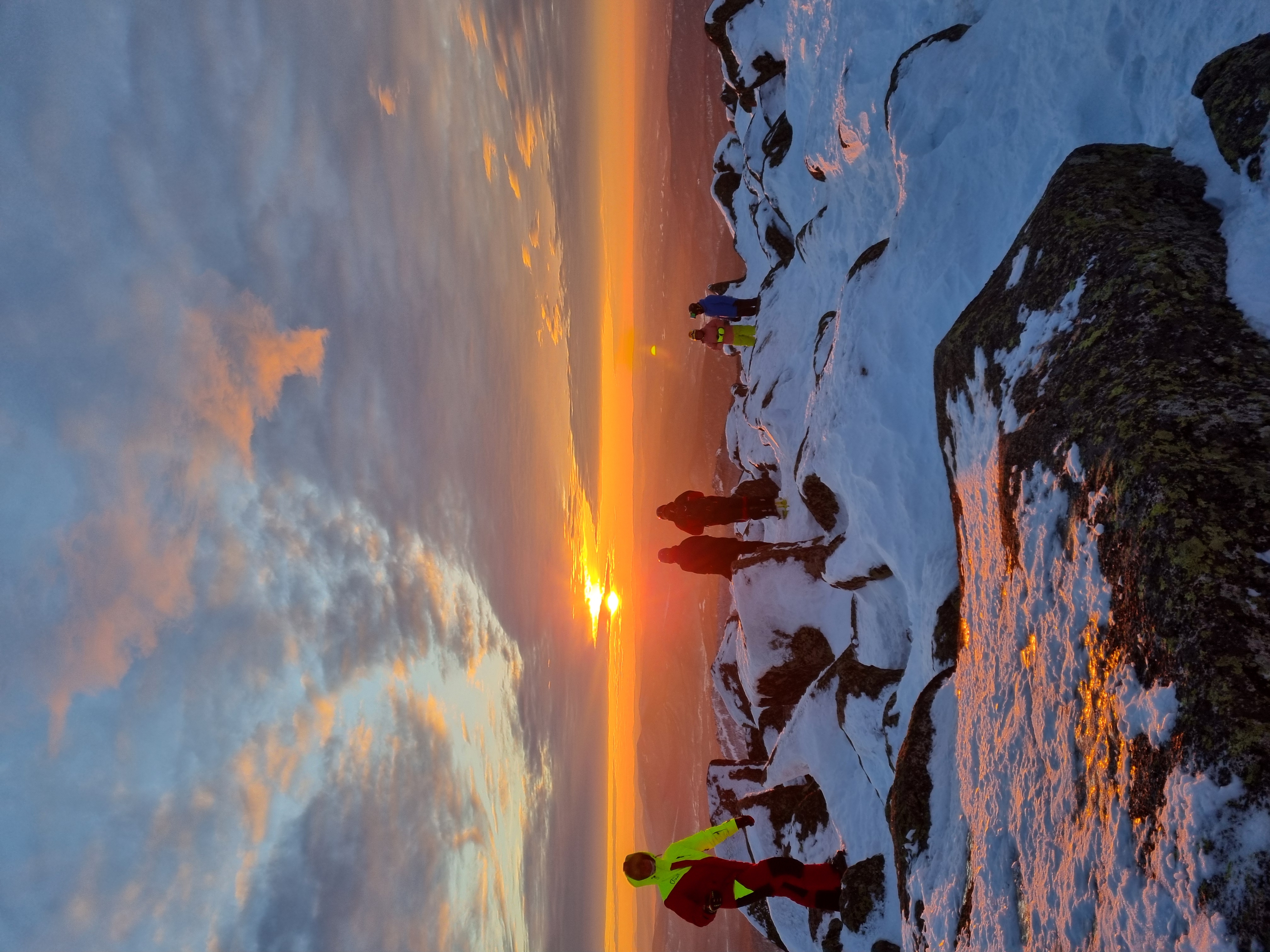Тиндер тур в Шерегеш: в пещеры на снегоходах, фрирайд, парапланы (83/100)