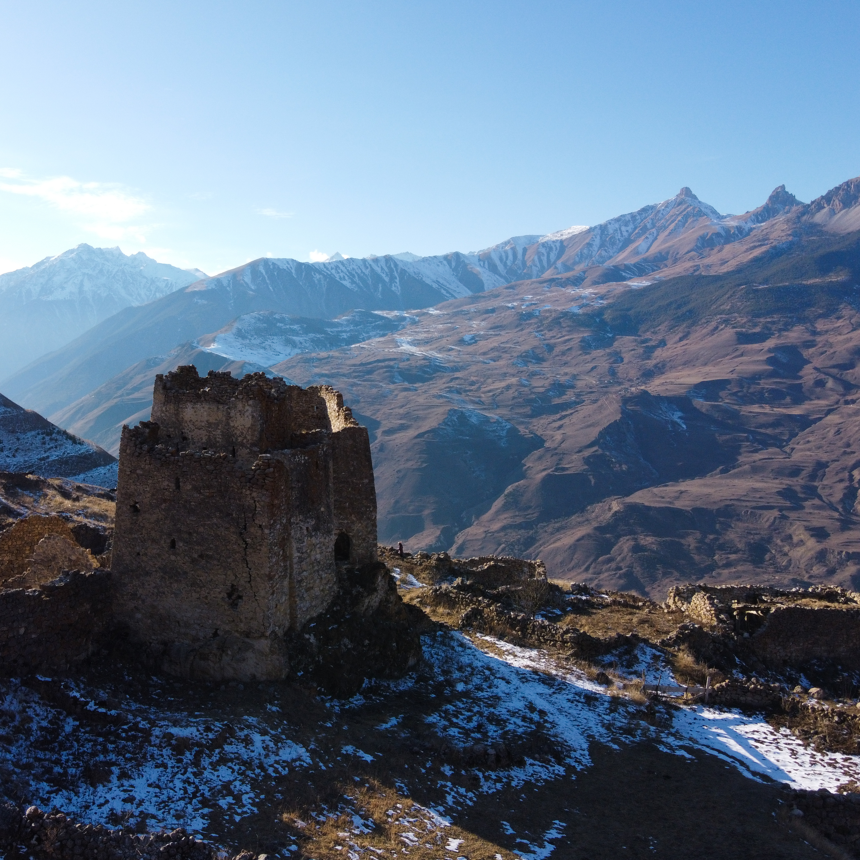 Трекинг тур в горах Осетии с элементами квеста. Последний предводитель. (3/13)