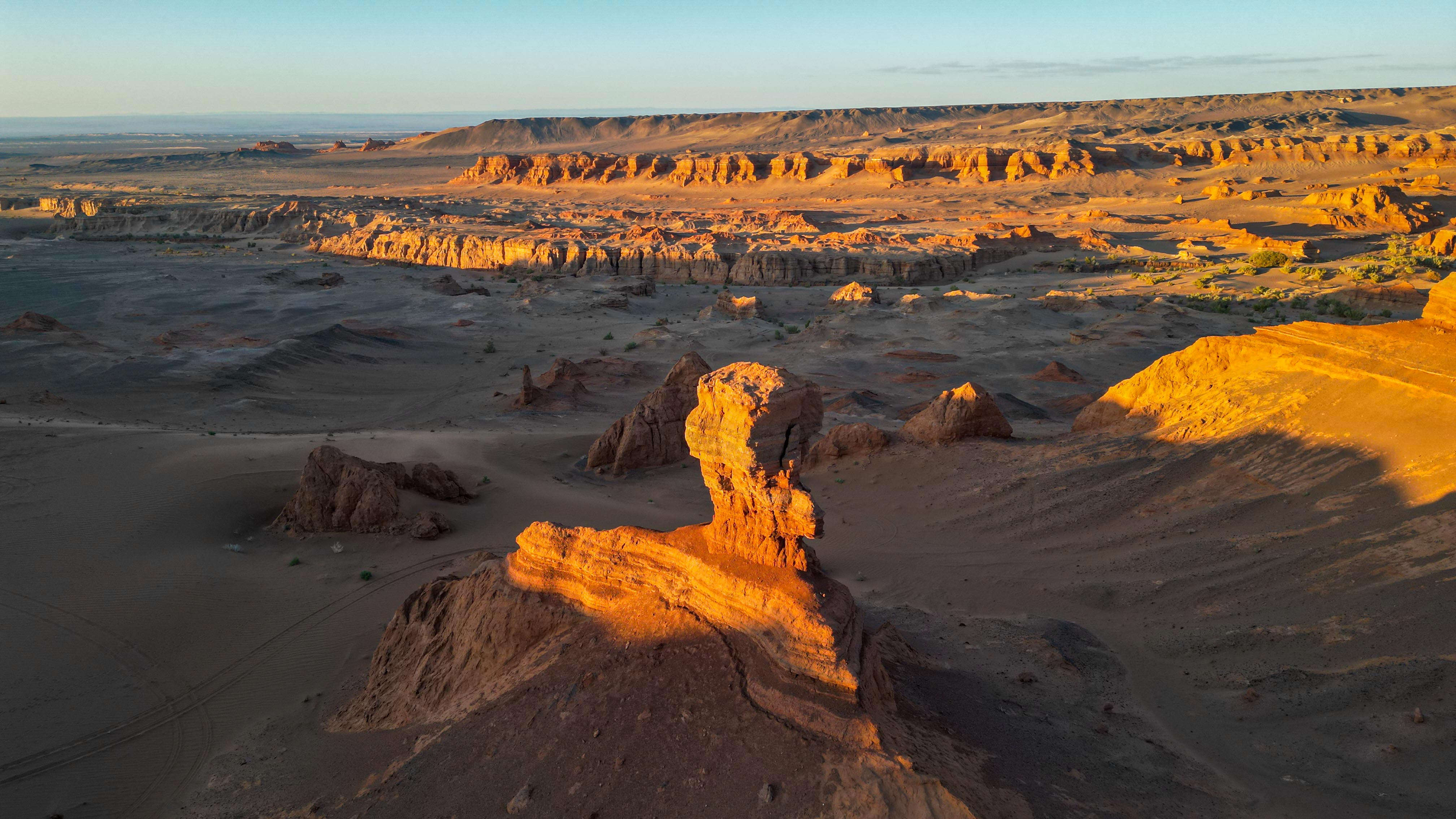 К труднодоступному сердцу Гоби. Большой кольцевой маршрут. Комфорт-тур без палаток. (15/34)