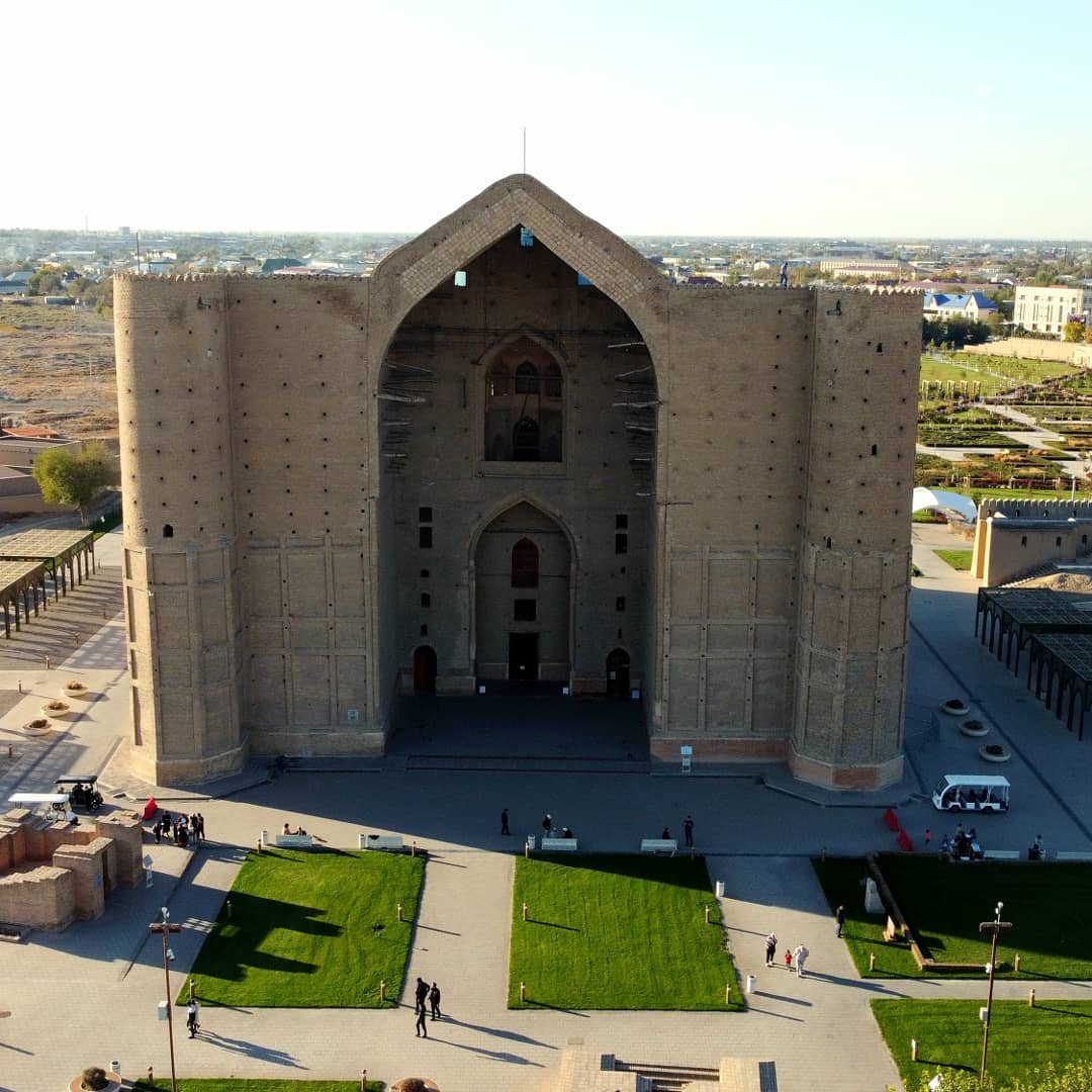 Пешеходная экскурсия Главные достопримечательности Туркестана (9/23)