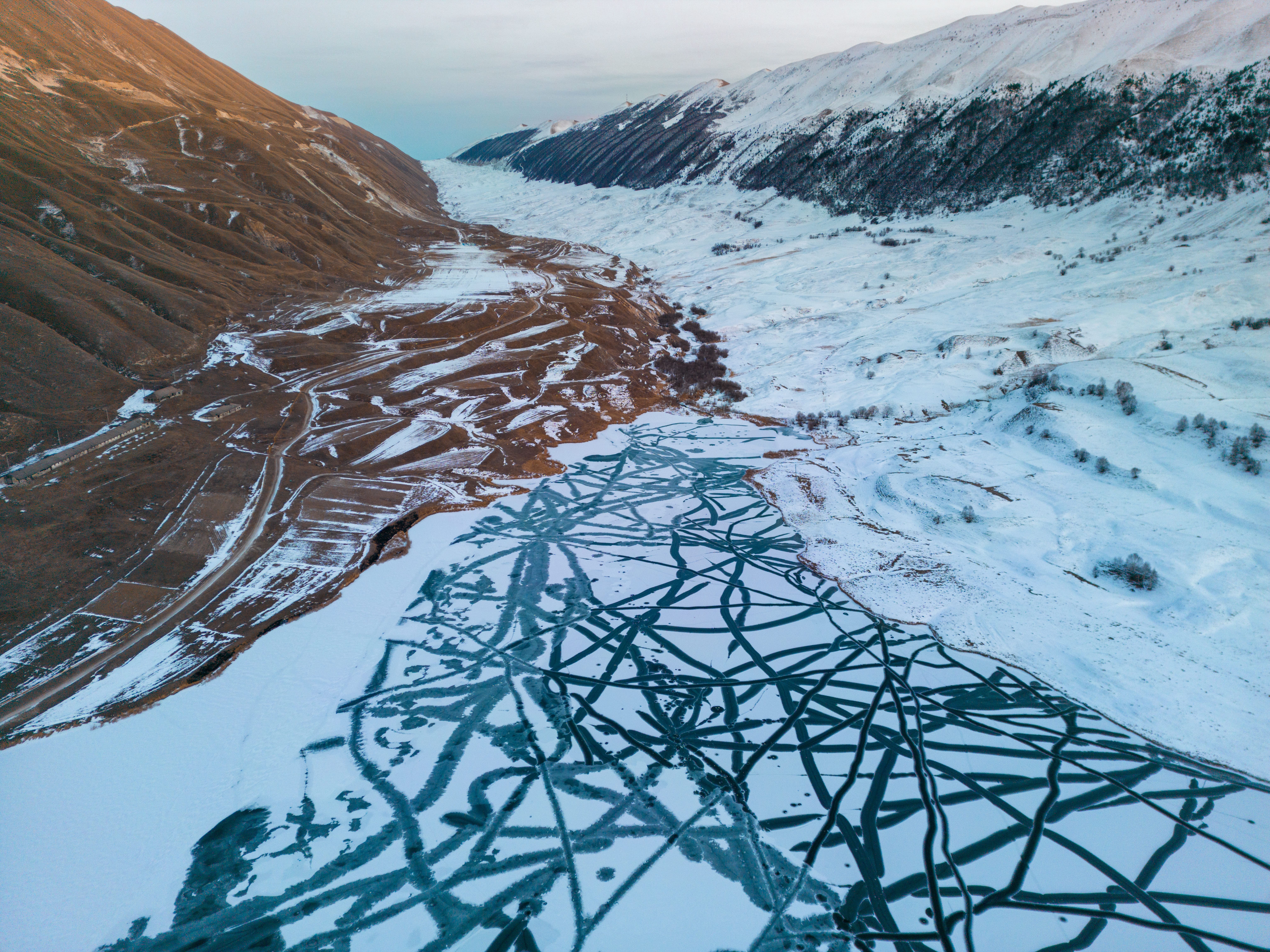 Зимнее царство Дагестана и катание на коньках на озере Мочох