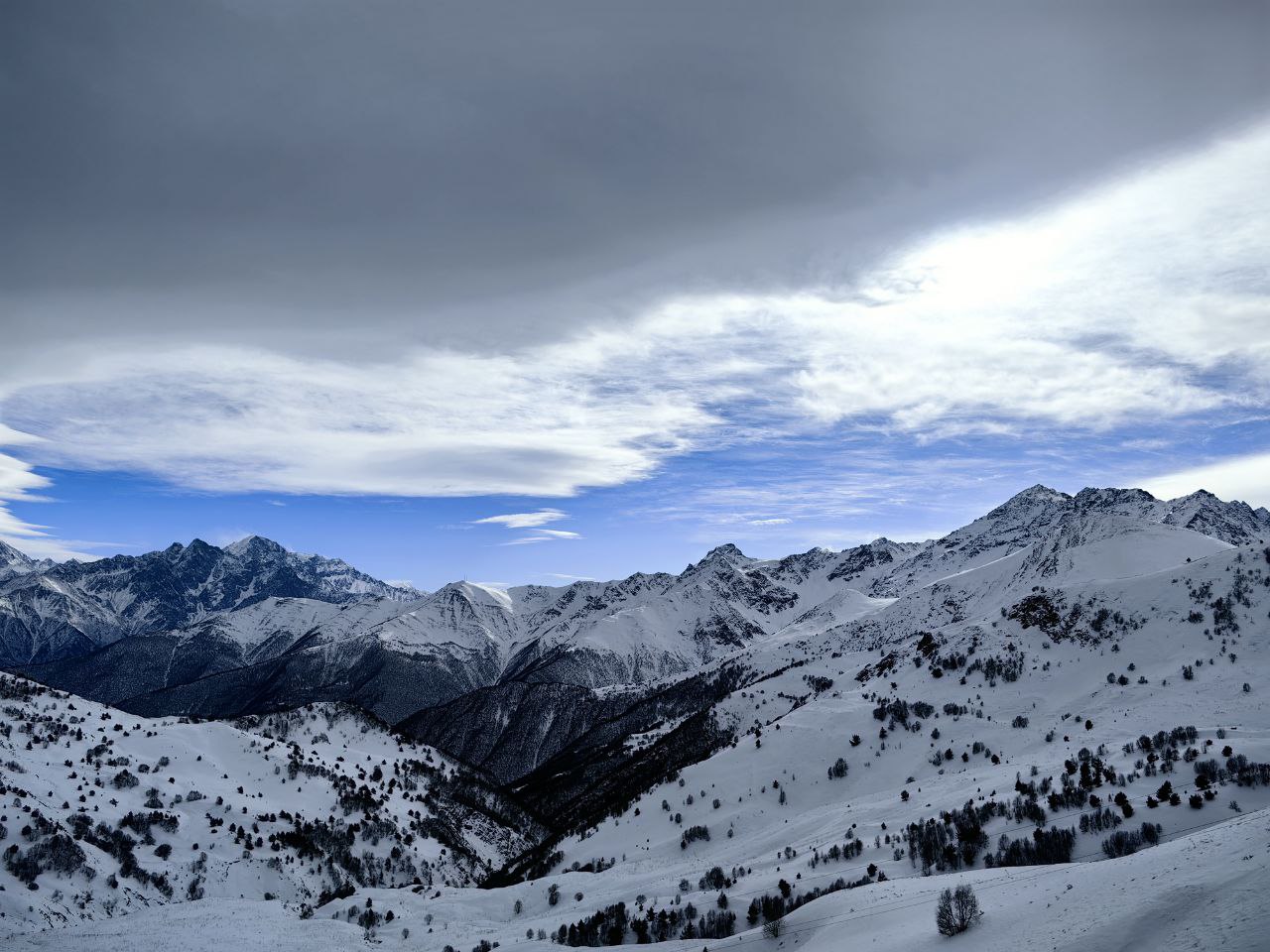 Осетинский Байкал-Зарамагское водохранилище.Зимний авторский тур в Осетию. (5/15)