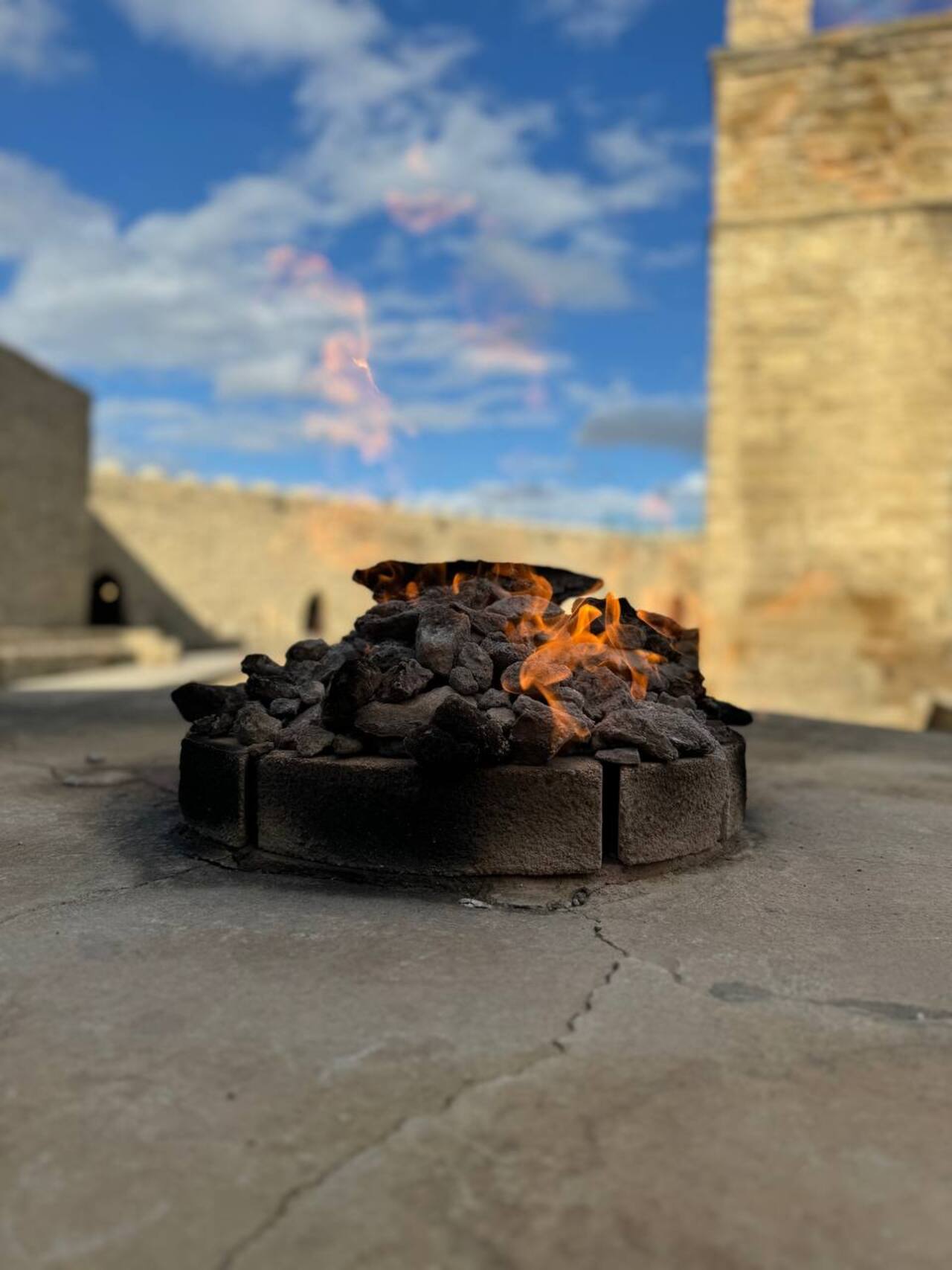 По историческим тропам: Тур Гобустан - Абшерон