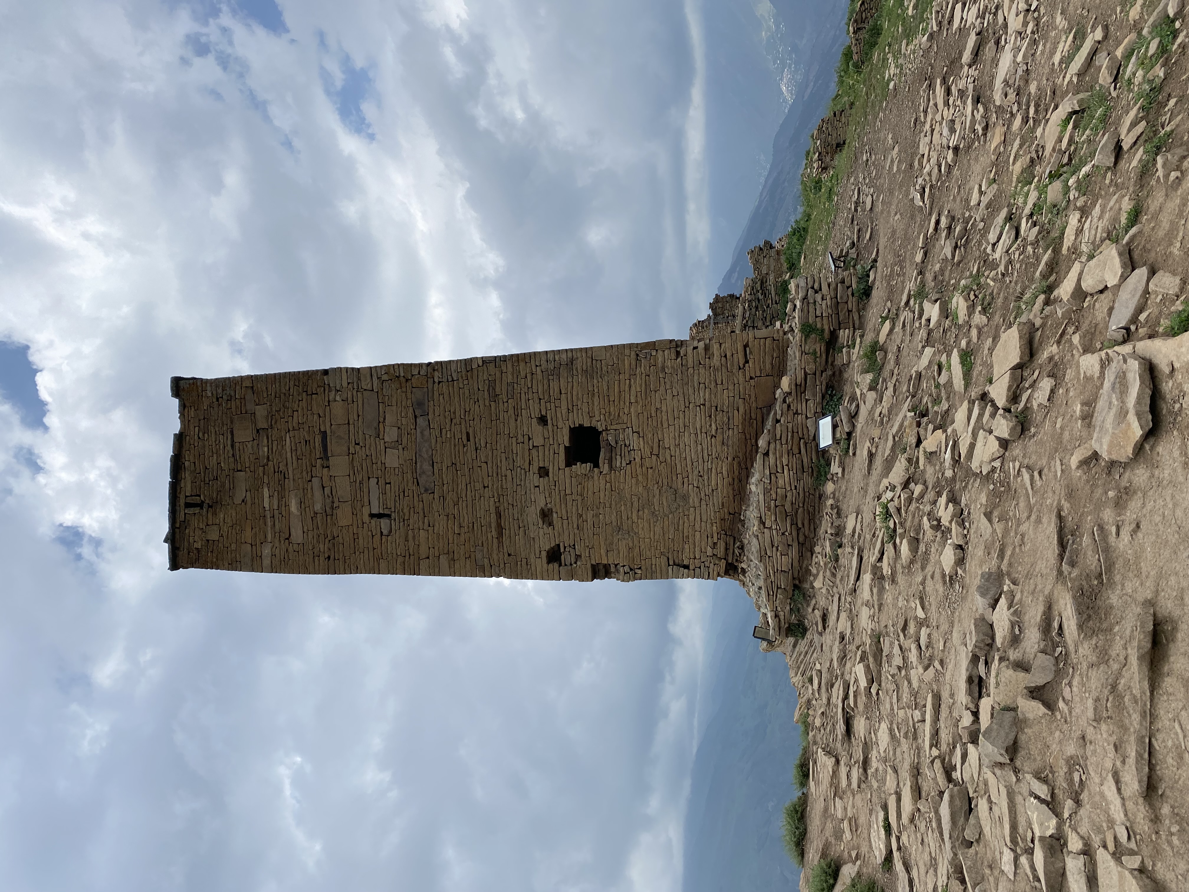 Страна гор (41/64)