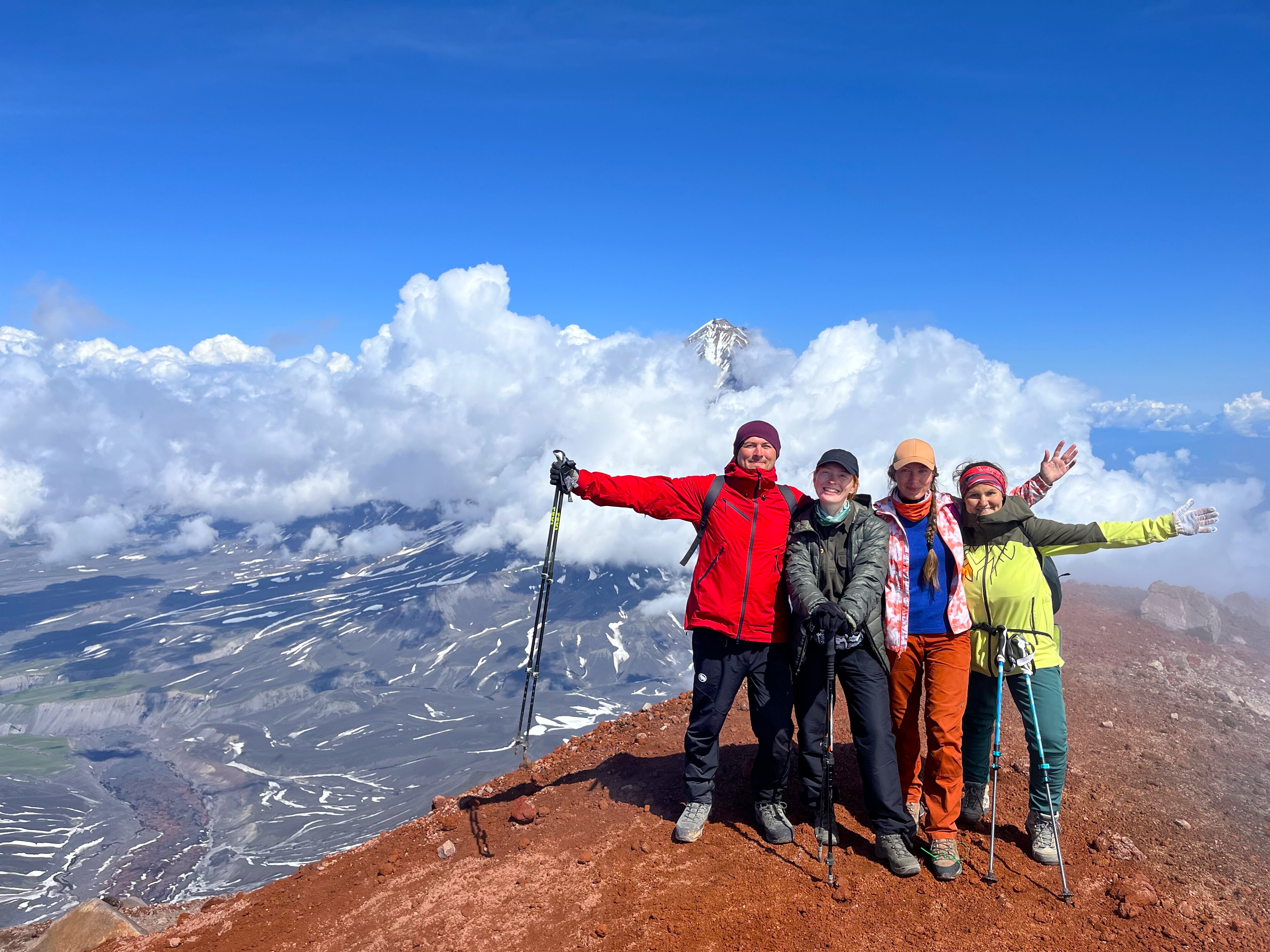 Поход по Камчатке: вулканы и океан
