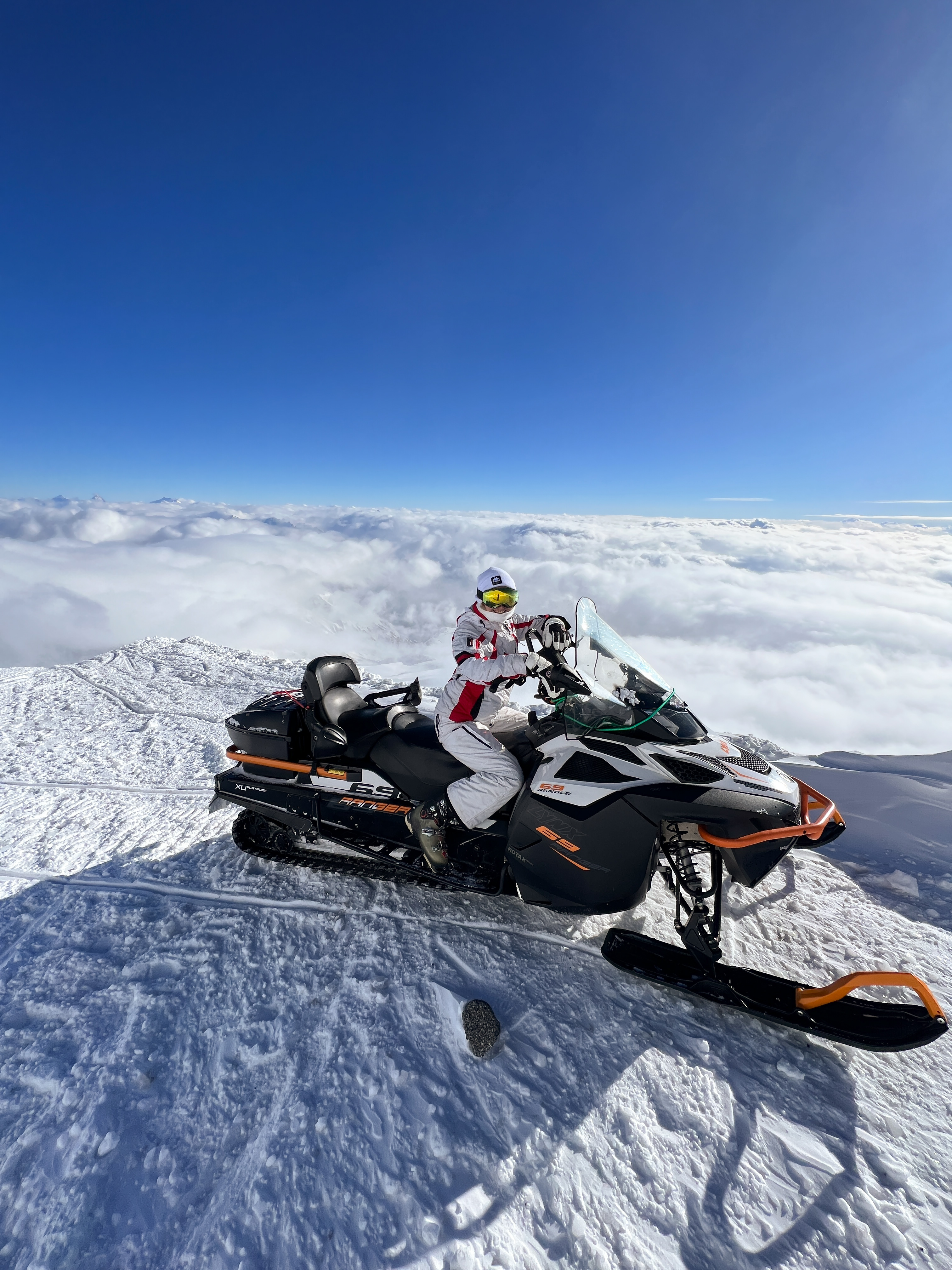 3 дня на Эльбрусе с дневным и вечерним катанием