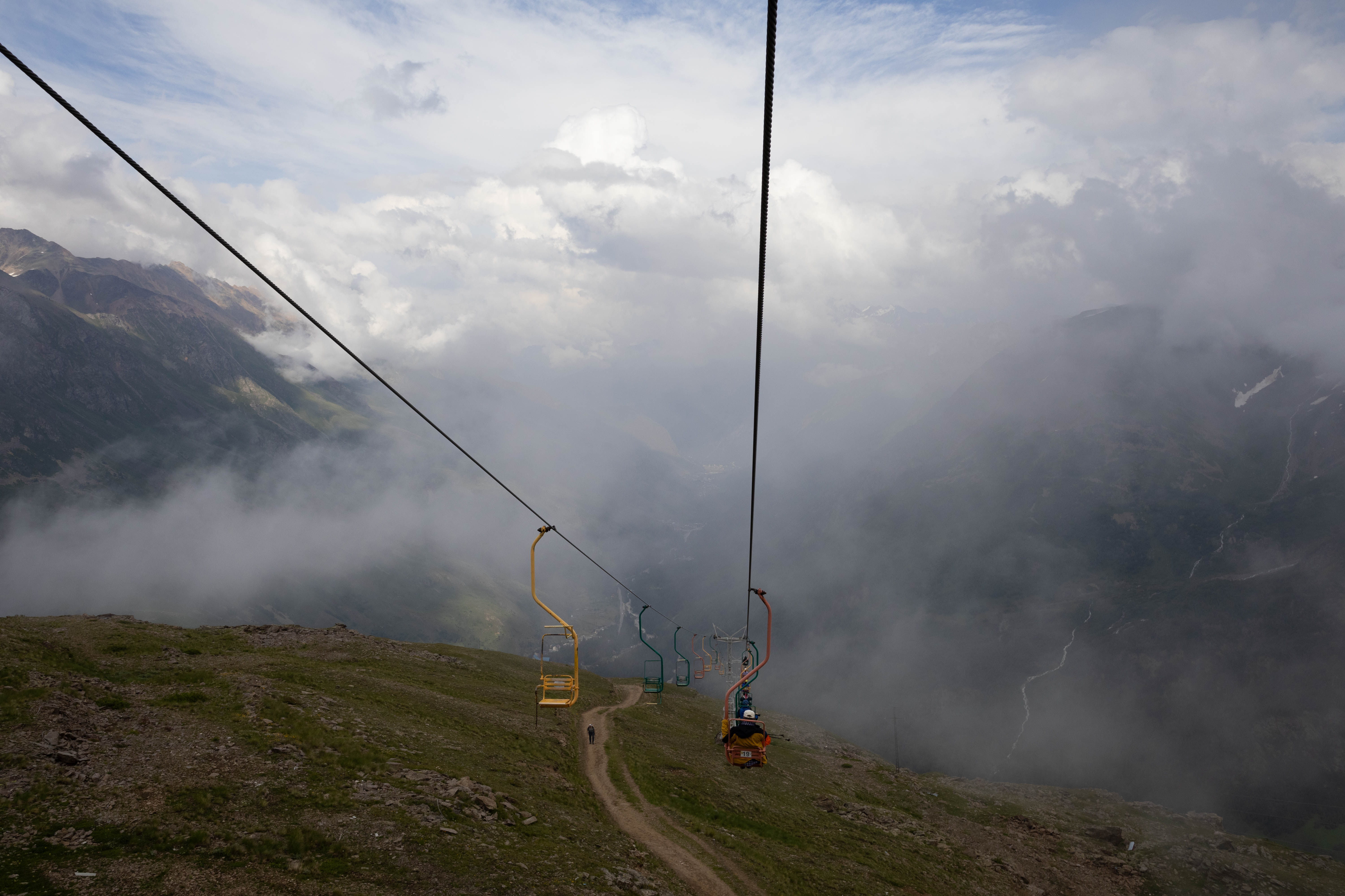 Приэльбрусье - царство горных панорам (23/37)
