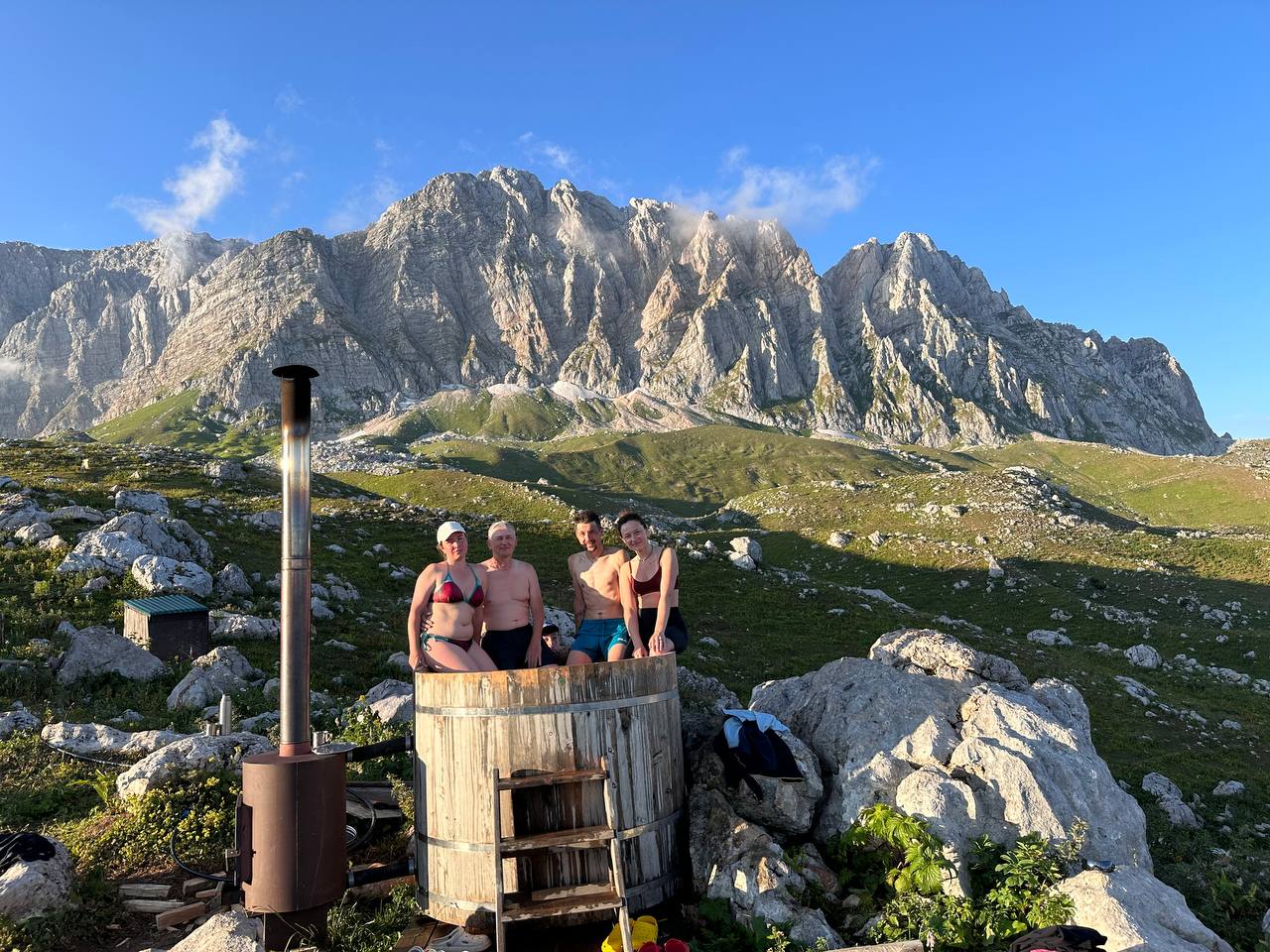 Переход приют Фишт - перевал Черкесский