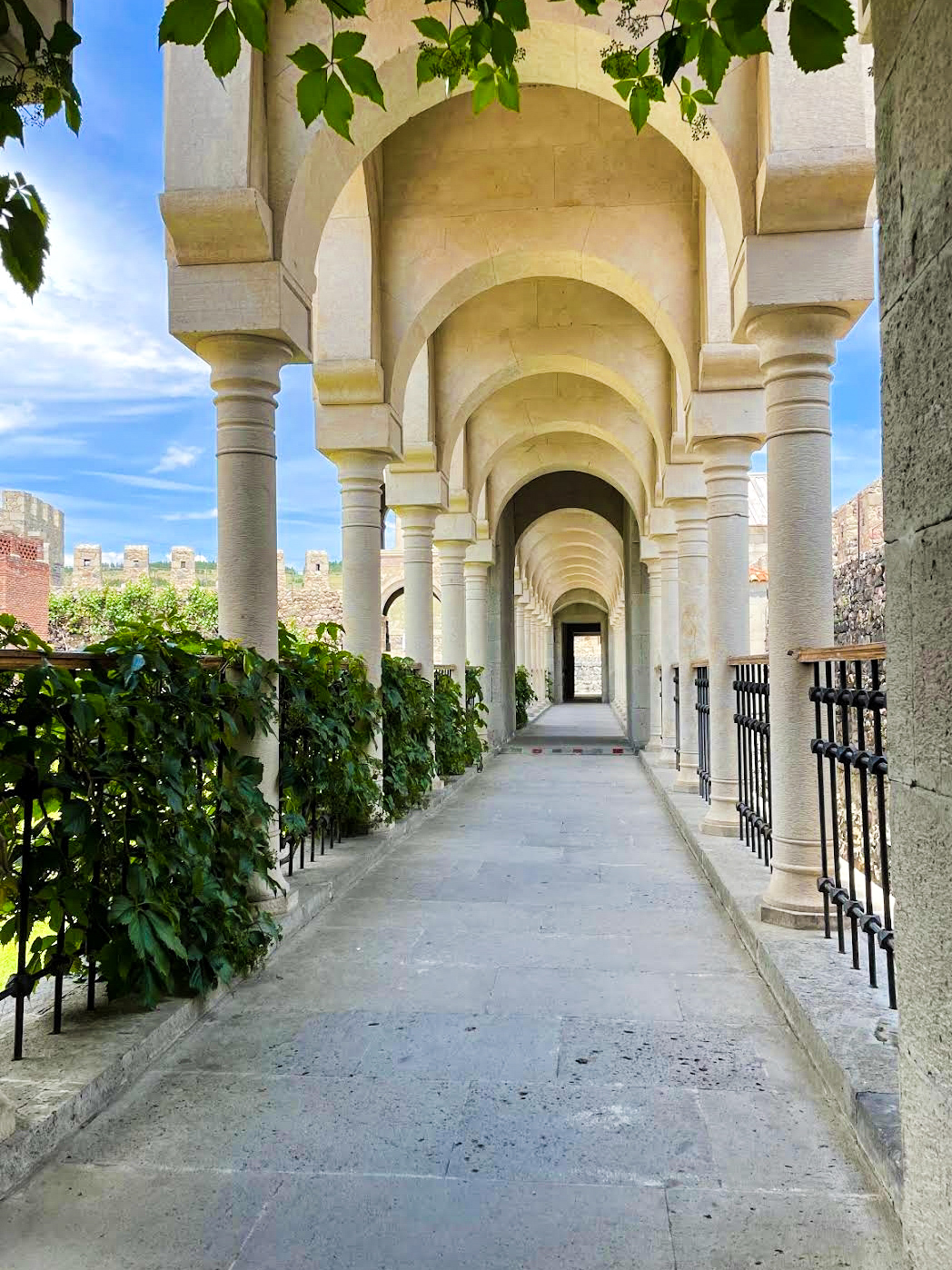 С видом на Казбек! 7 топовых локаций Грузии в одном туре! (22/48)