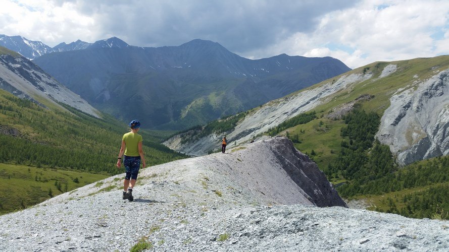 К подножью Белухи и Кучерлинскому озеру (7/43)