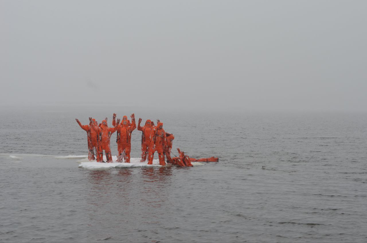 Айс-Флоатинг - купание в Мурманске (15/16)