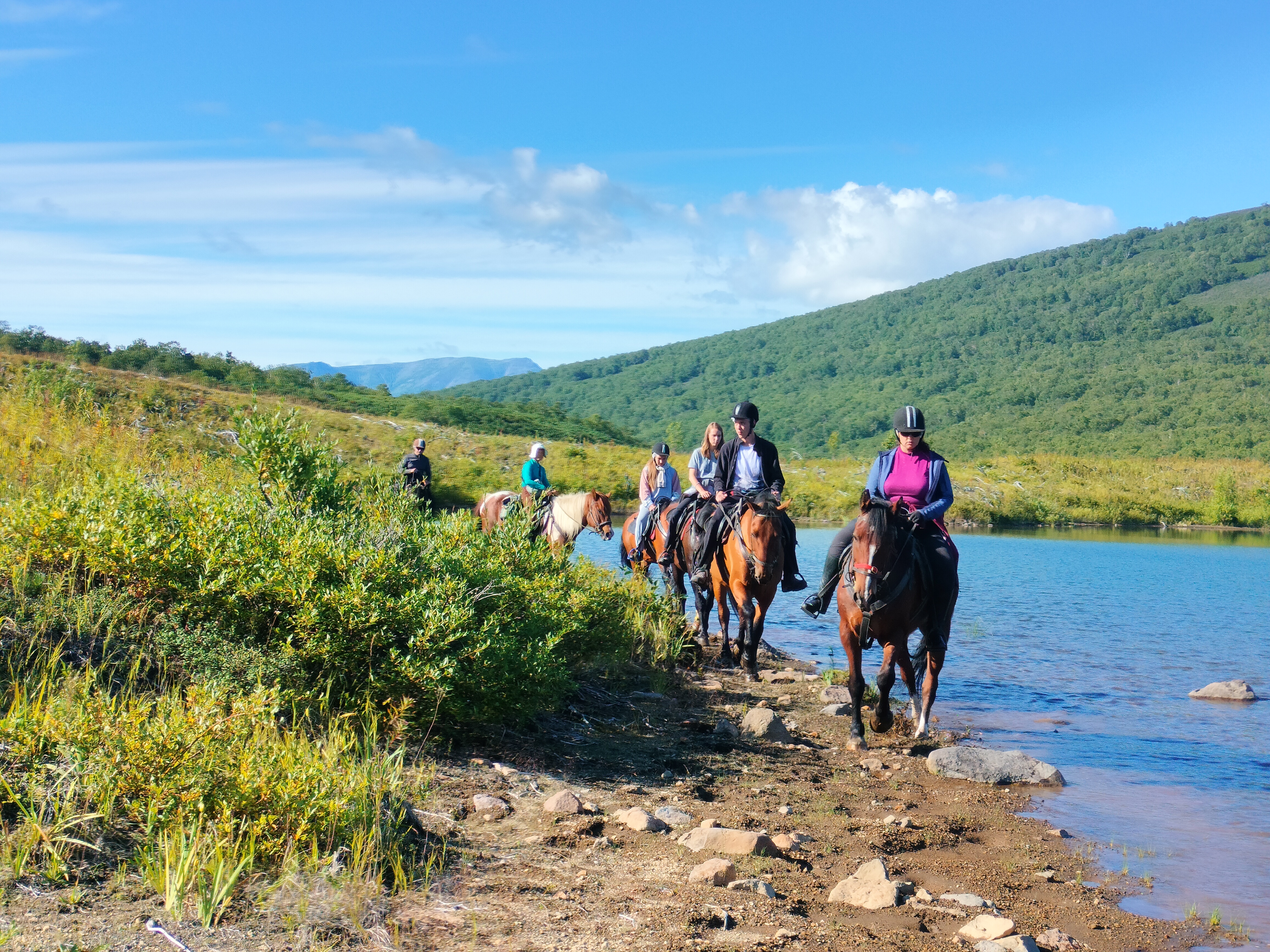 Конный тур к реке Дремучая: Следы последнего извержения Корякского вулкана (10/17)