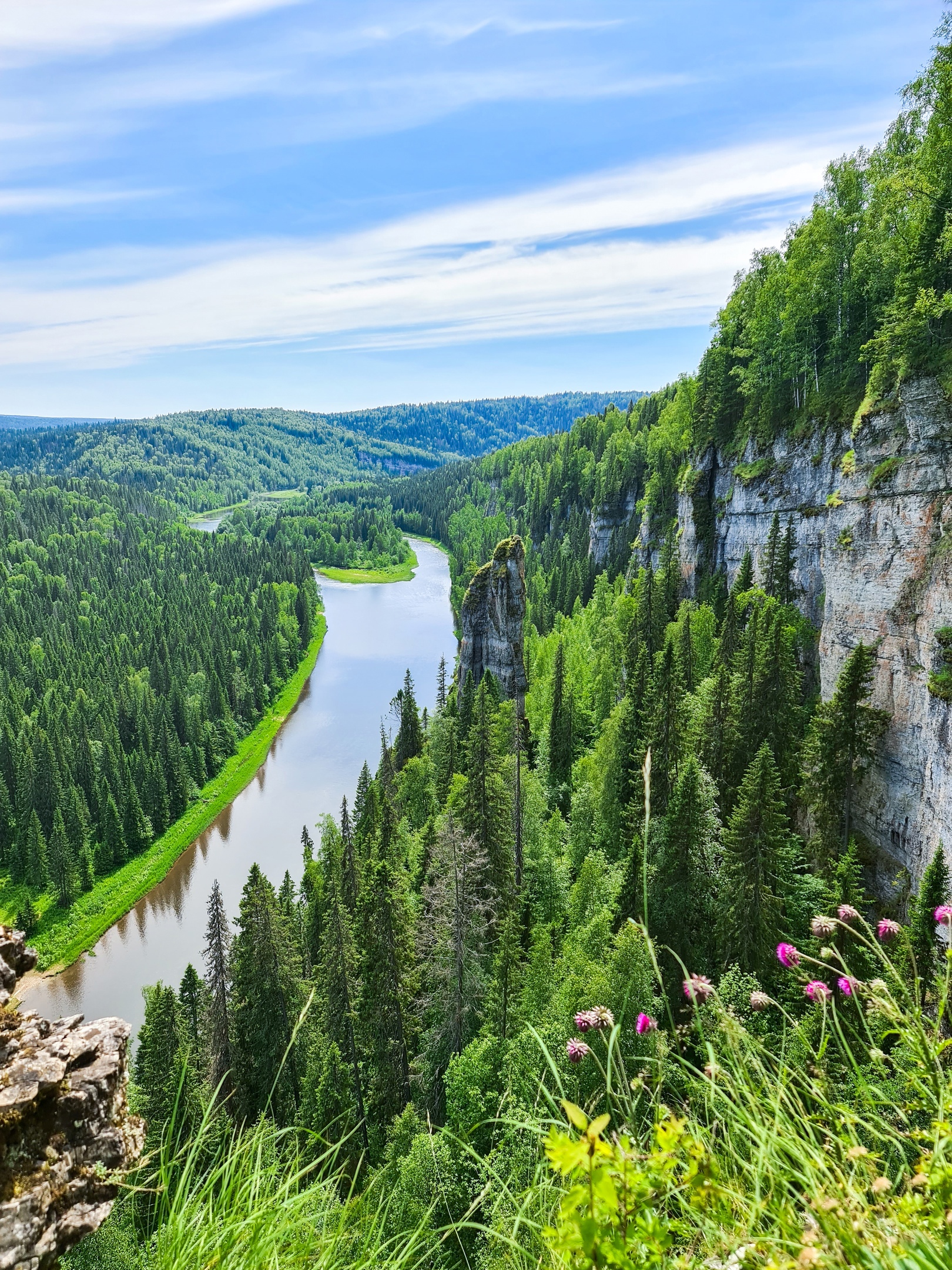 К Усьвинским столбам на лодке с ветерком (11/21)