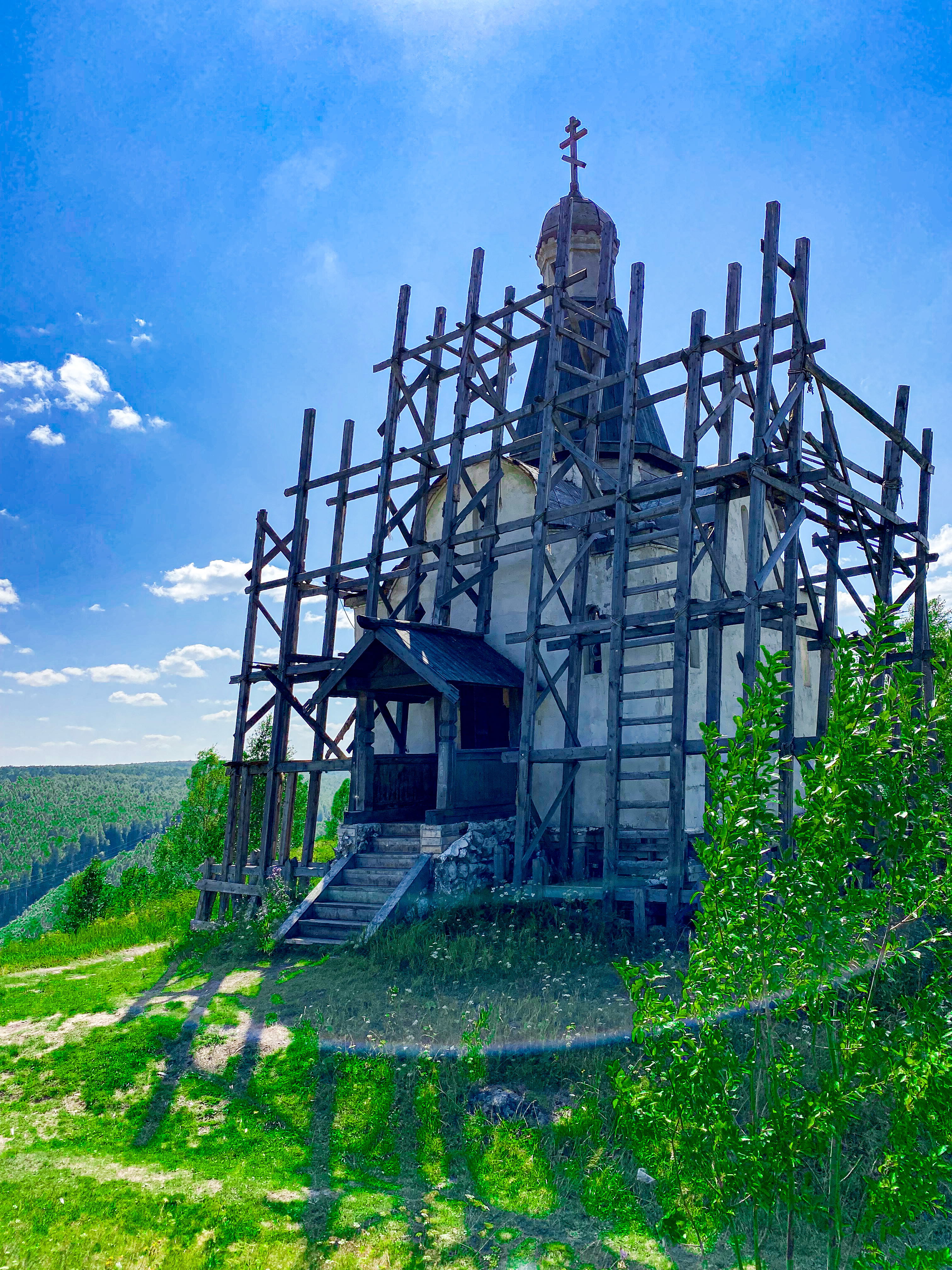 К Усьвинским столбам на лодке с ветерком (8/21)