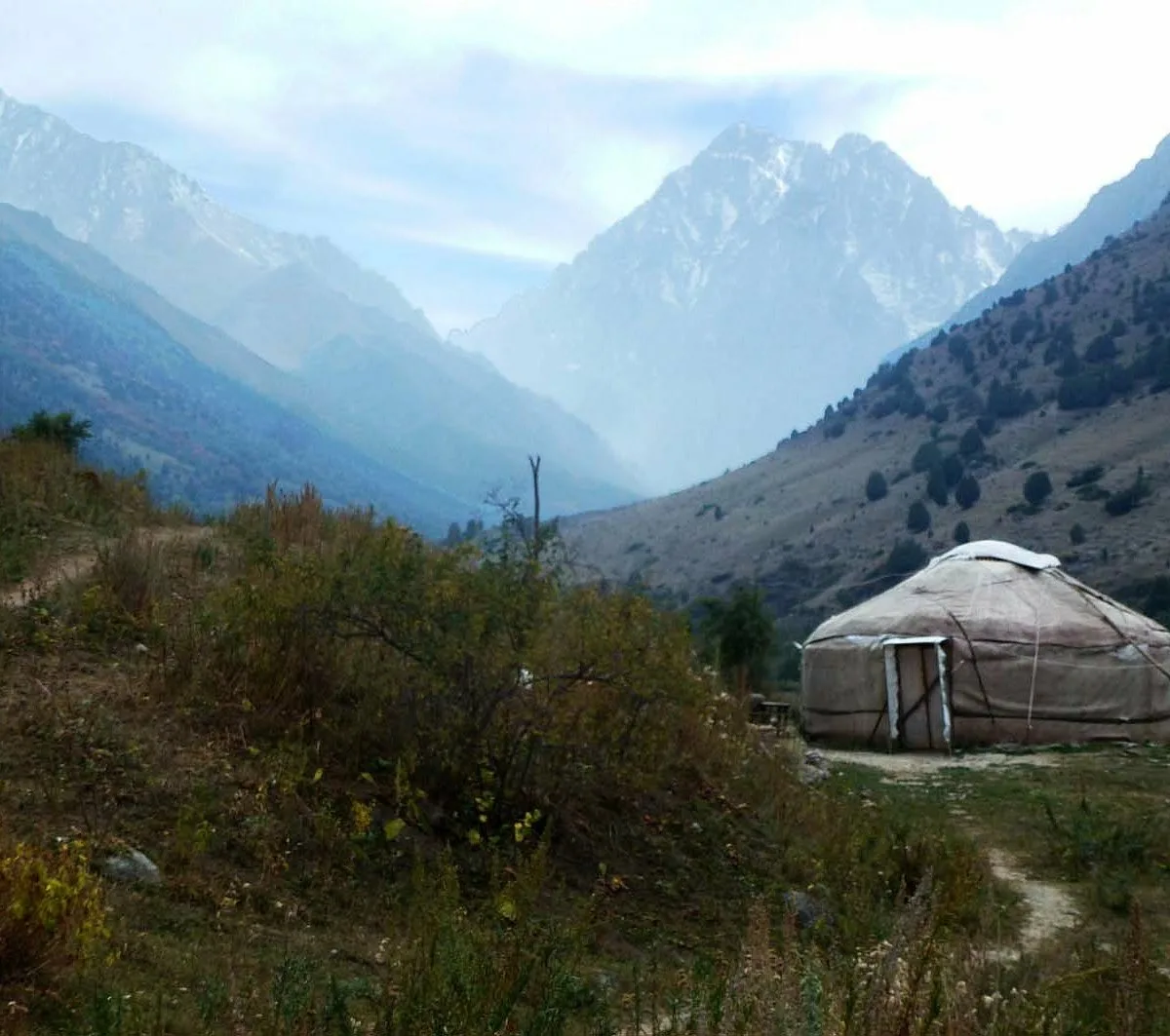 Башня Бурана, Боомское ущелье