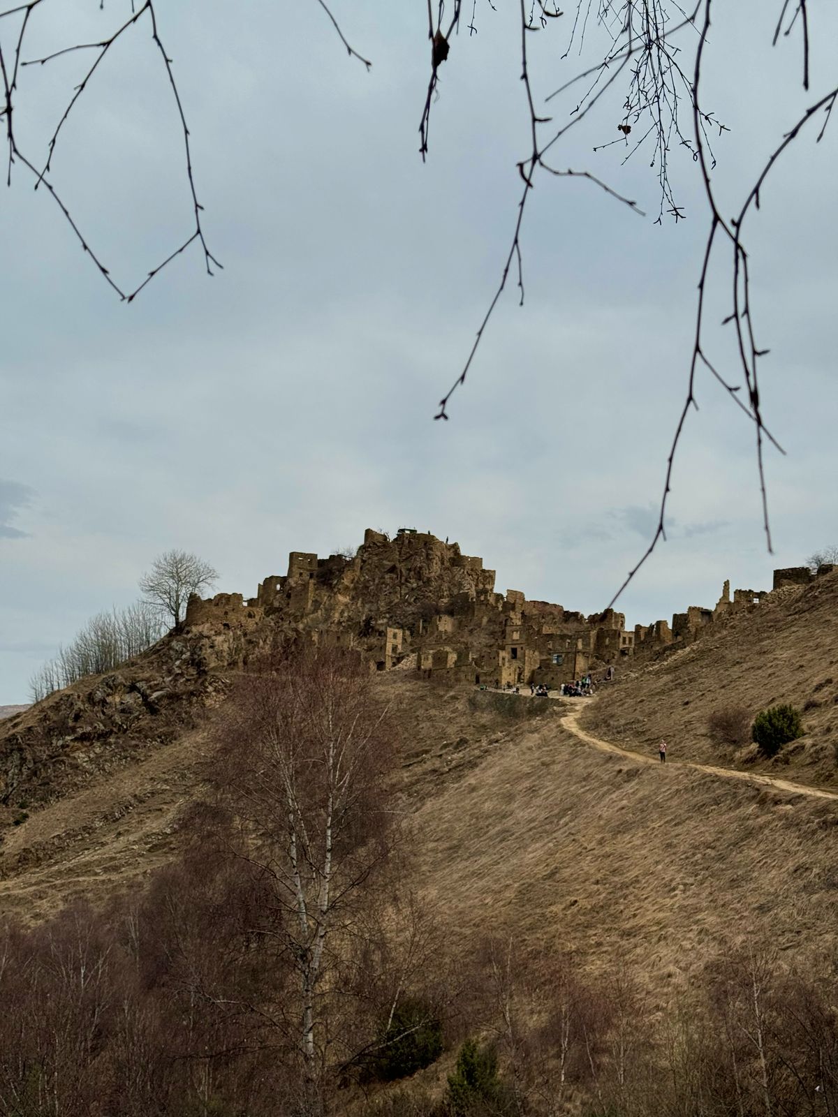 Аул призрак Гамсутль и водопад в пещере (4/21)