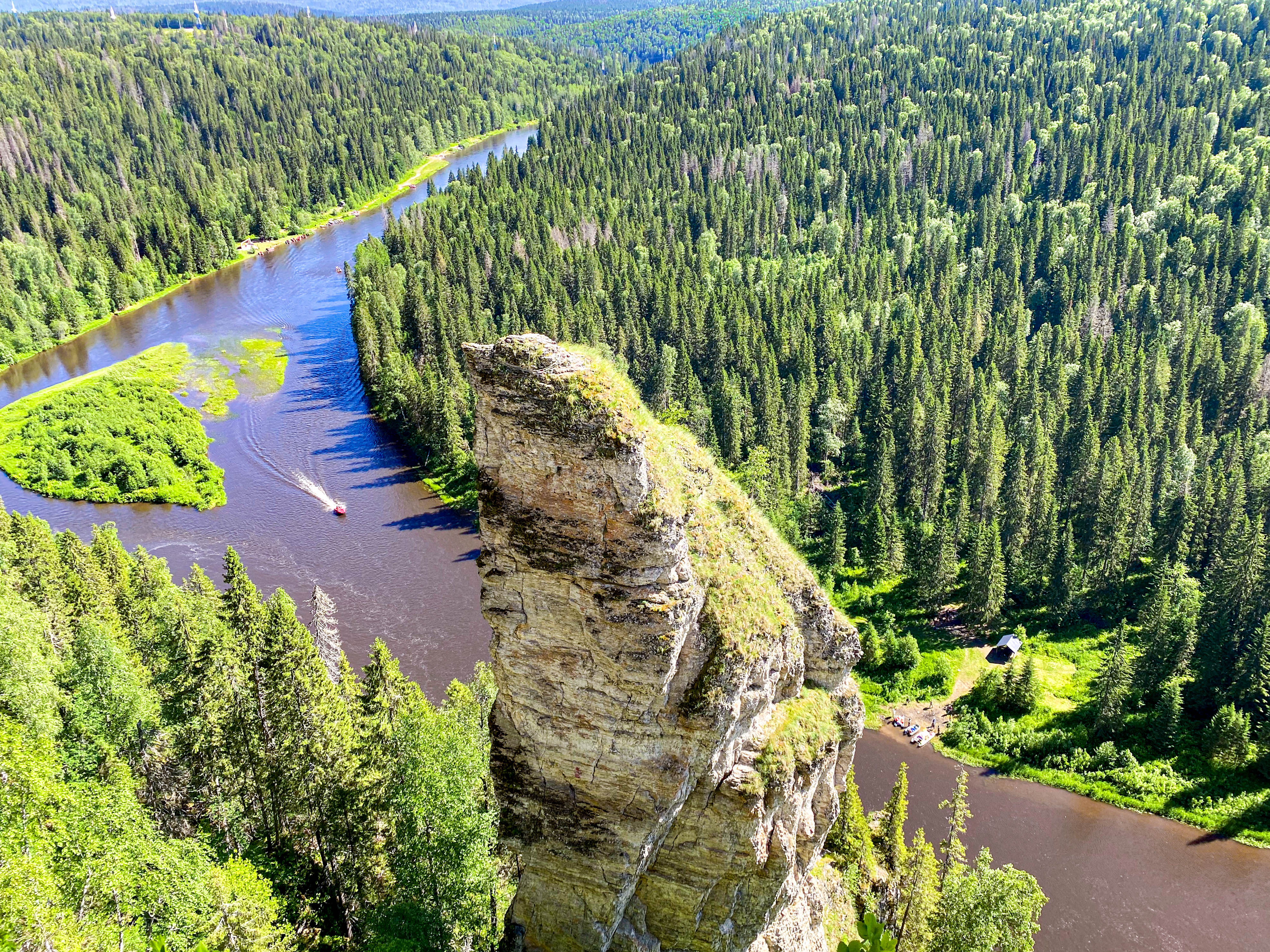 К Усьвинским столбам на лодке с ветерком (14/21)