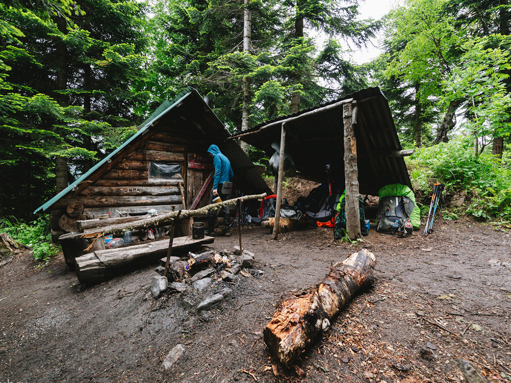 Кавказ. Поход в природный парк Большой Тхач на цветение рододендронов (9/16)