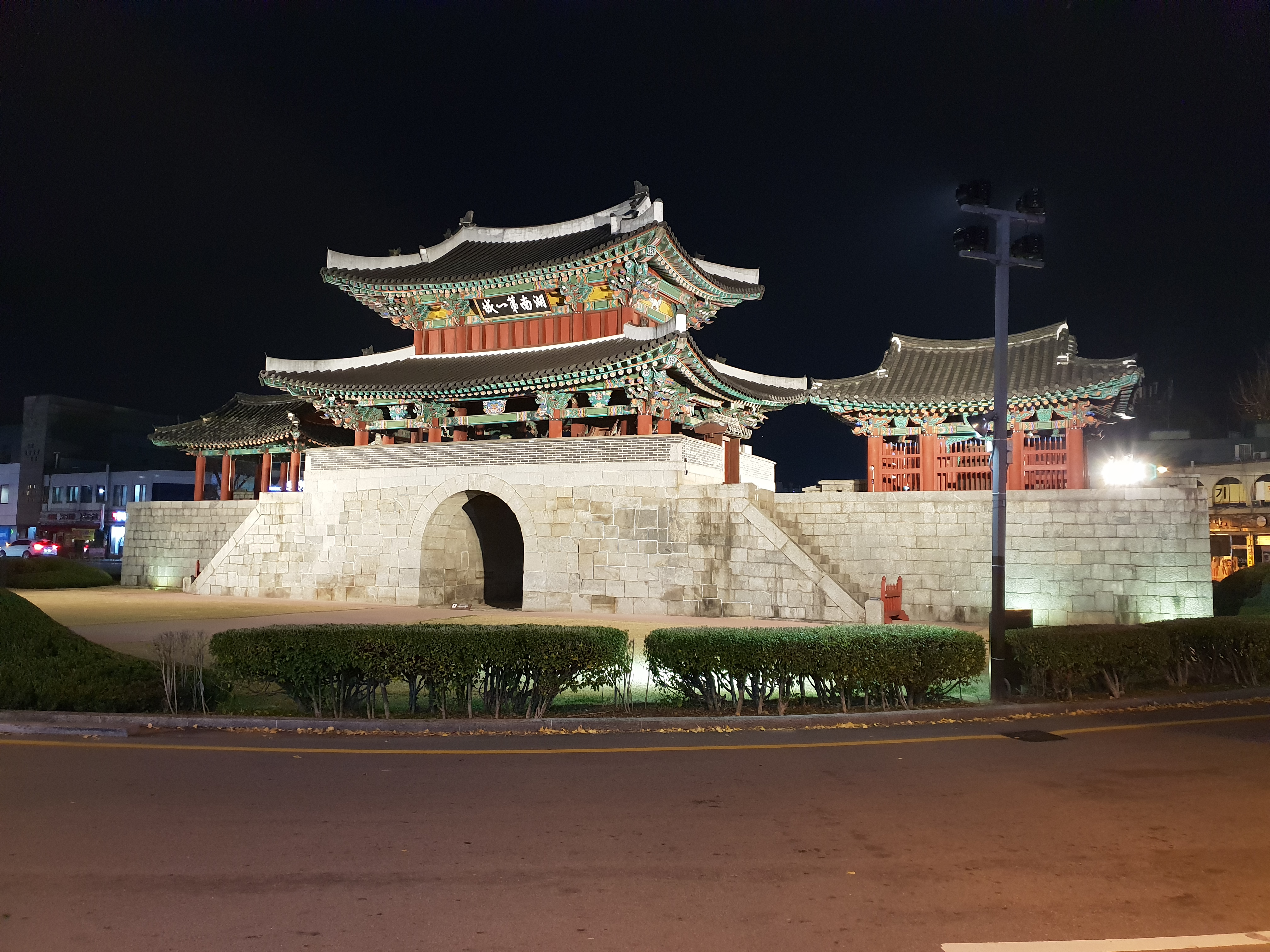 Сезон красных кленов в Сеуле (2/16)